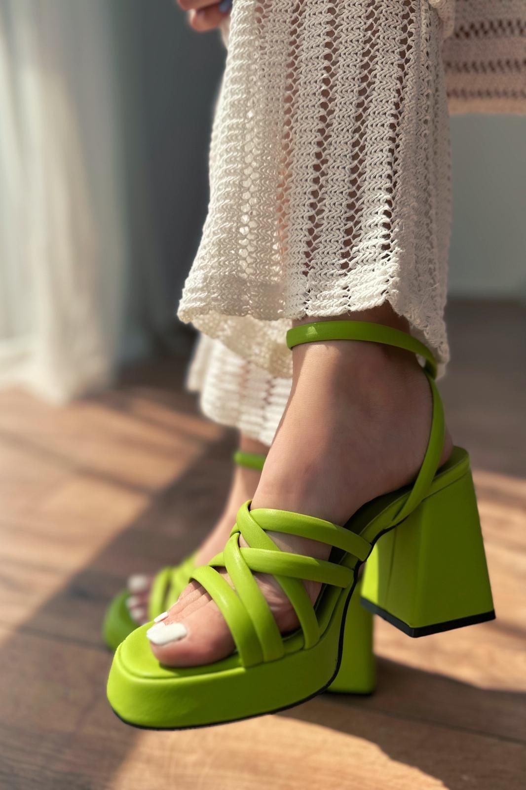 Olida Mat Deri Kadın Platform Topuklu Ayakkabı Yeşil