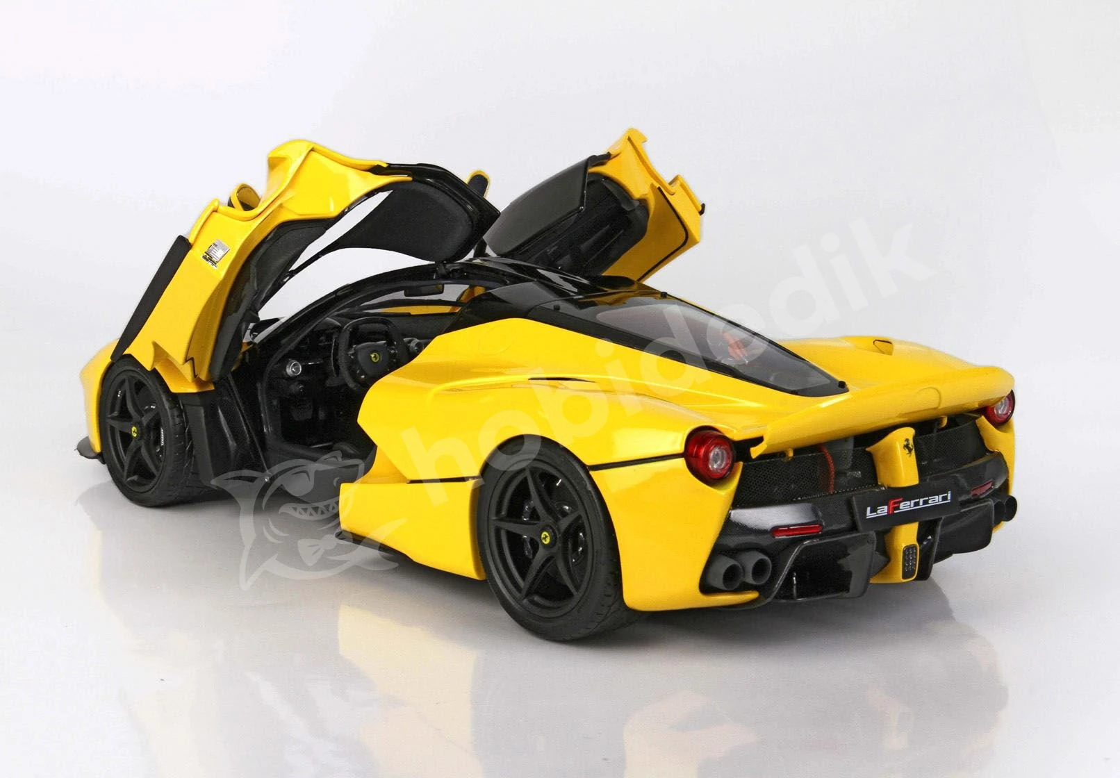 BBR 1:18 Ferrari LaFerrari – Giallo Modena, Mat Siyah Jantlar