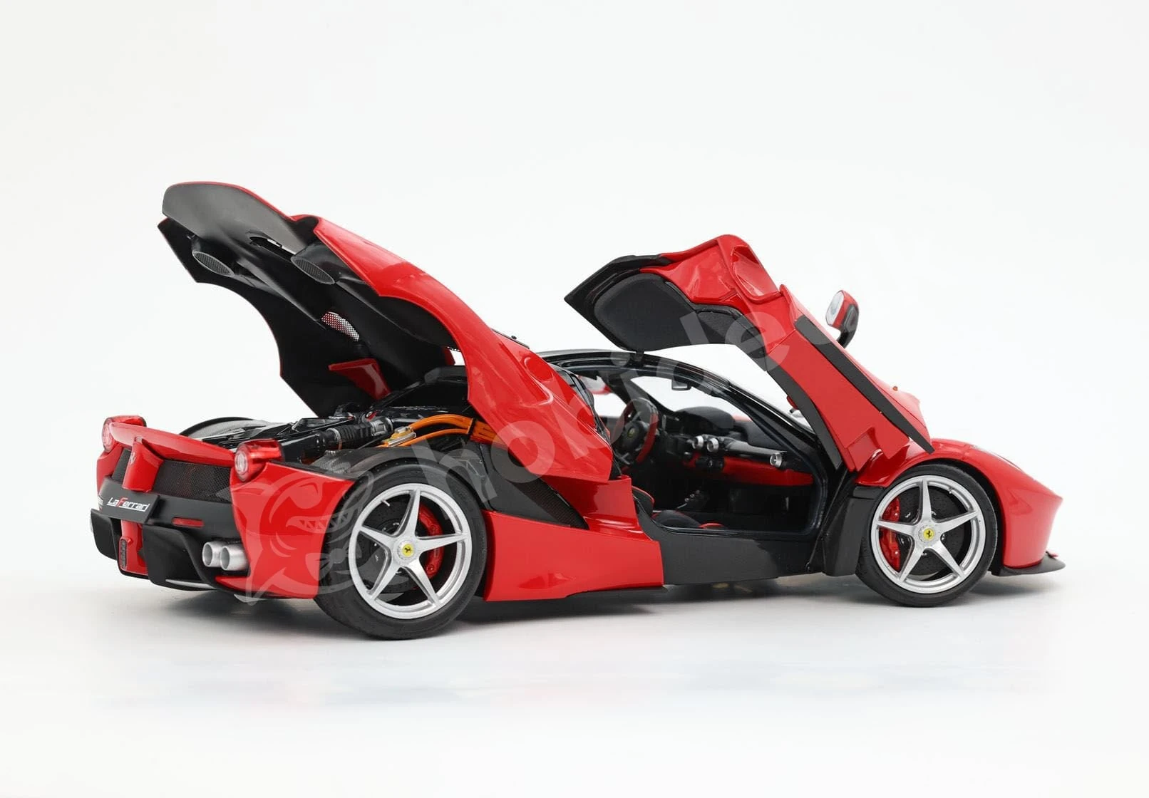 BBR 1:18 Ferrari LaFerrari– Rosso Corsa 322 Special Pack