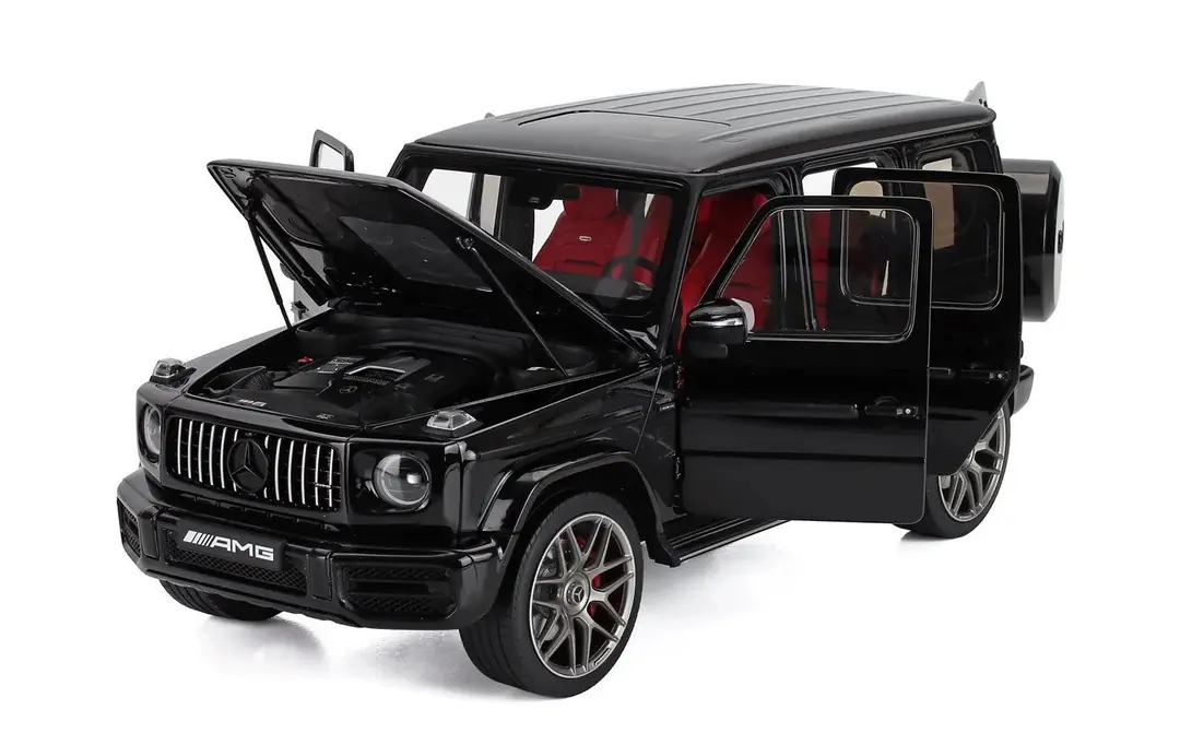 Almost Real 1:18 Mercedes-Benz G-Class G63 AMG (W463) V8 Biturbo