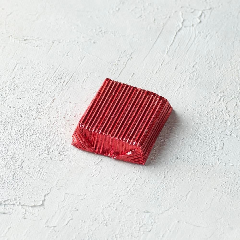 Red Embossed High Square