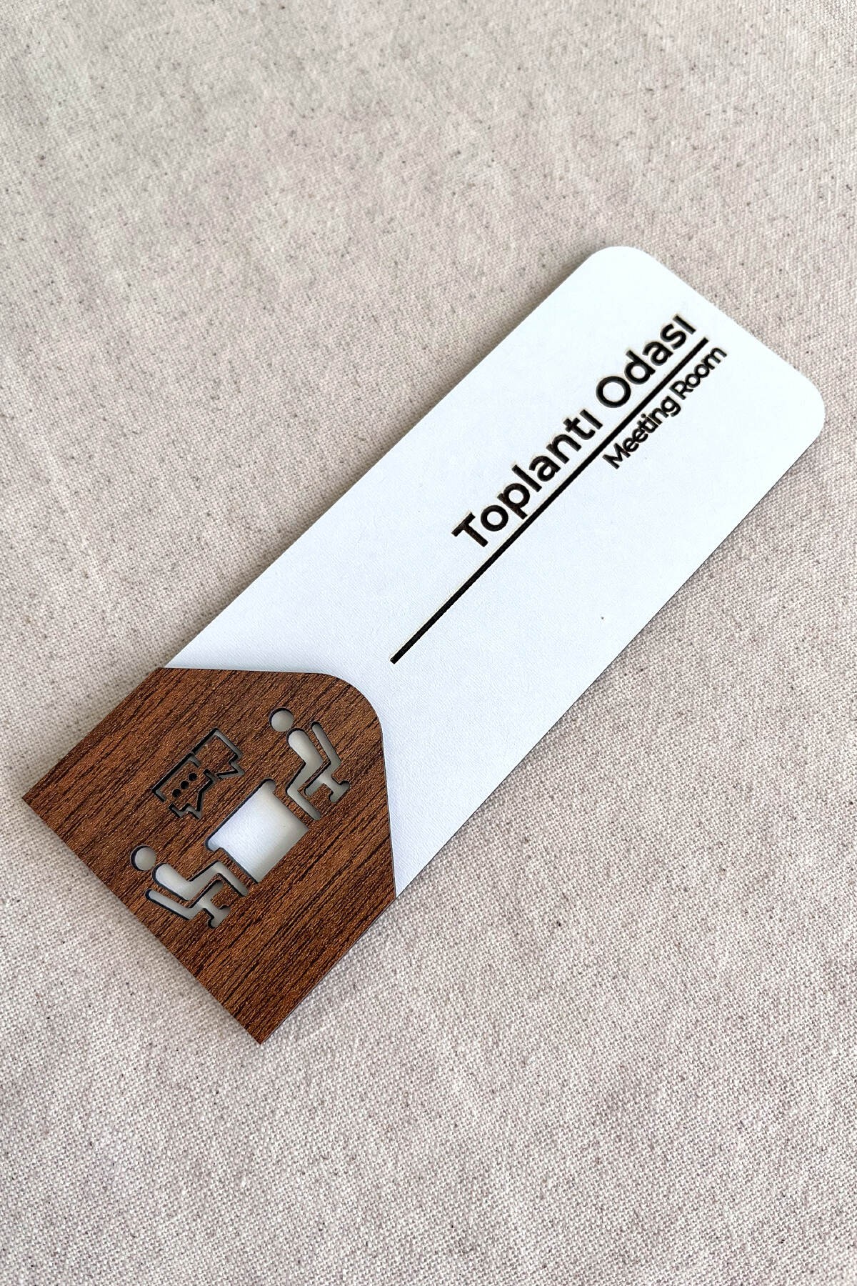 Toplantı Odası Kapı Tabelası – MDF Ofis Yönlendirme Levhası | 19x7 cm Çift Katmanlı