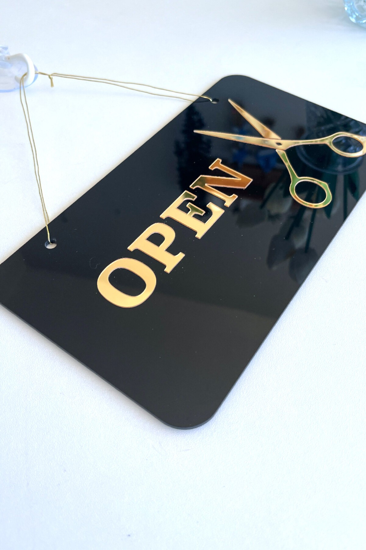 Open / Closed Kapı Tabelası – Makas Figürlü (Berber, Kuaför, Terziler İçin)