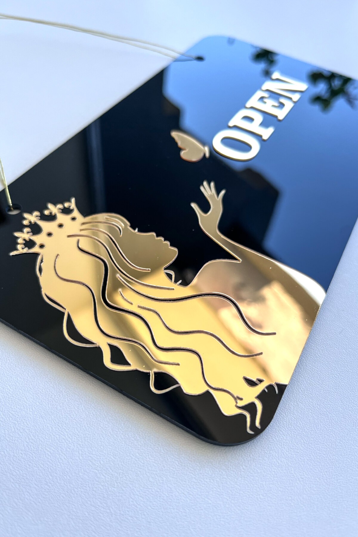 Open / Closed Kapı Tabelası – Kuaför ve Güzellik Salonları için Şık Tasarım