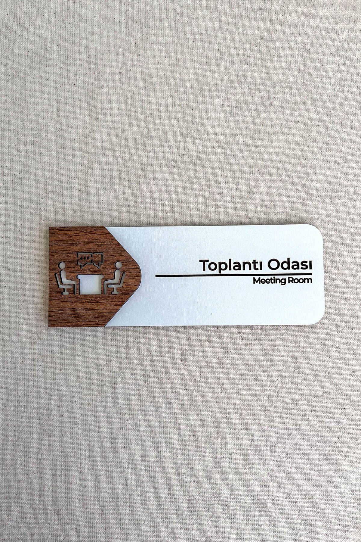 Toplantı Odası Kapı Tabelası – MDF Ofis Yönlendirme Levhası | 19x7 cm Çift Katmanlı