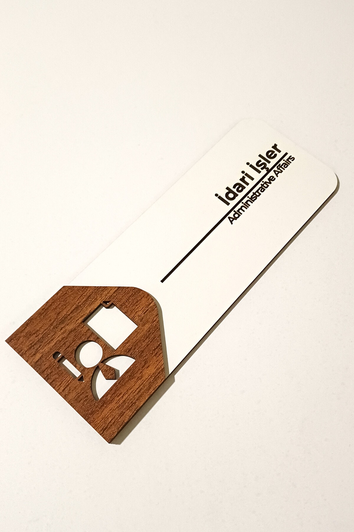 İdari İşler Odası Kapı Tabelası 19x7 cm Çift Katmanlı, Çift Taraflı Bantlı