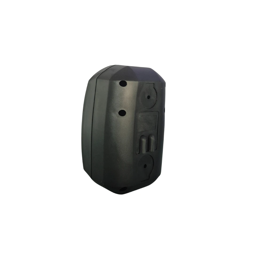 Bofmann BF 604BT 4 İnç 30 Watt Hat Trafolu (70-100 V) Duvar Hoparlörü, Siyah Görünüm