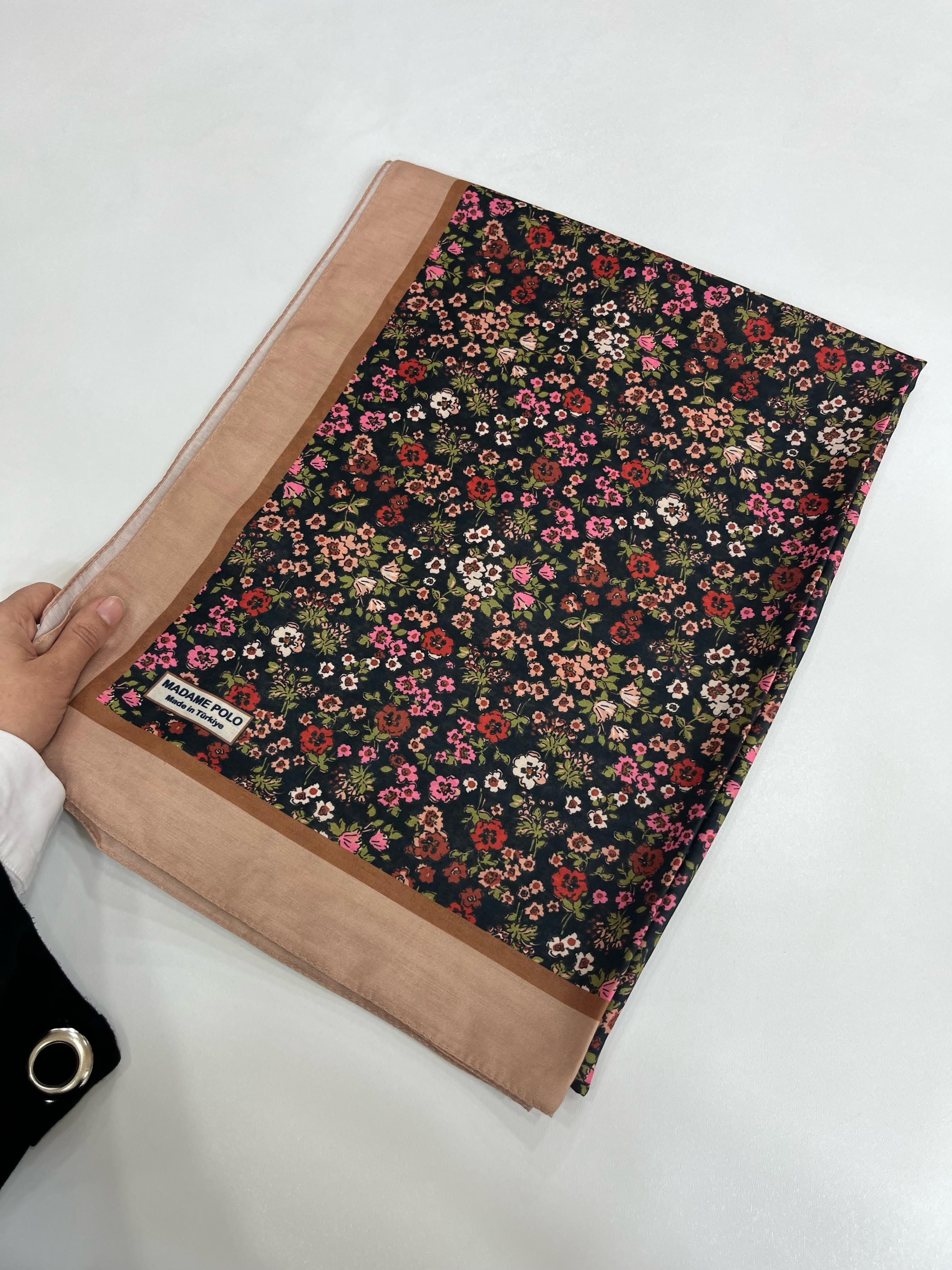 Madame Polo Desenli Soft Şal