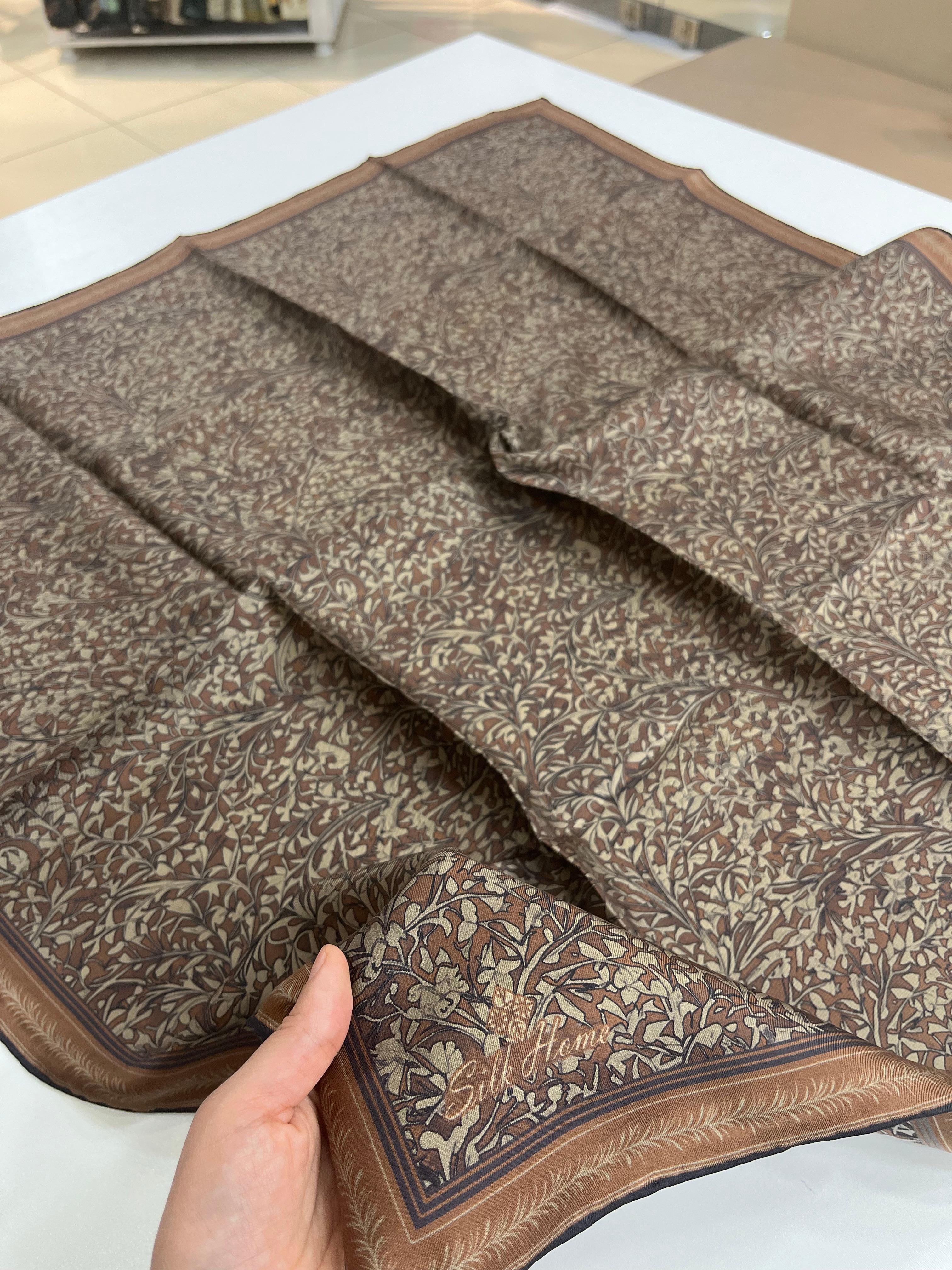 Silk Home Tivil İpek Eşarp