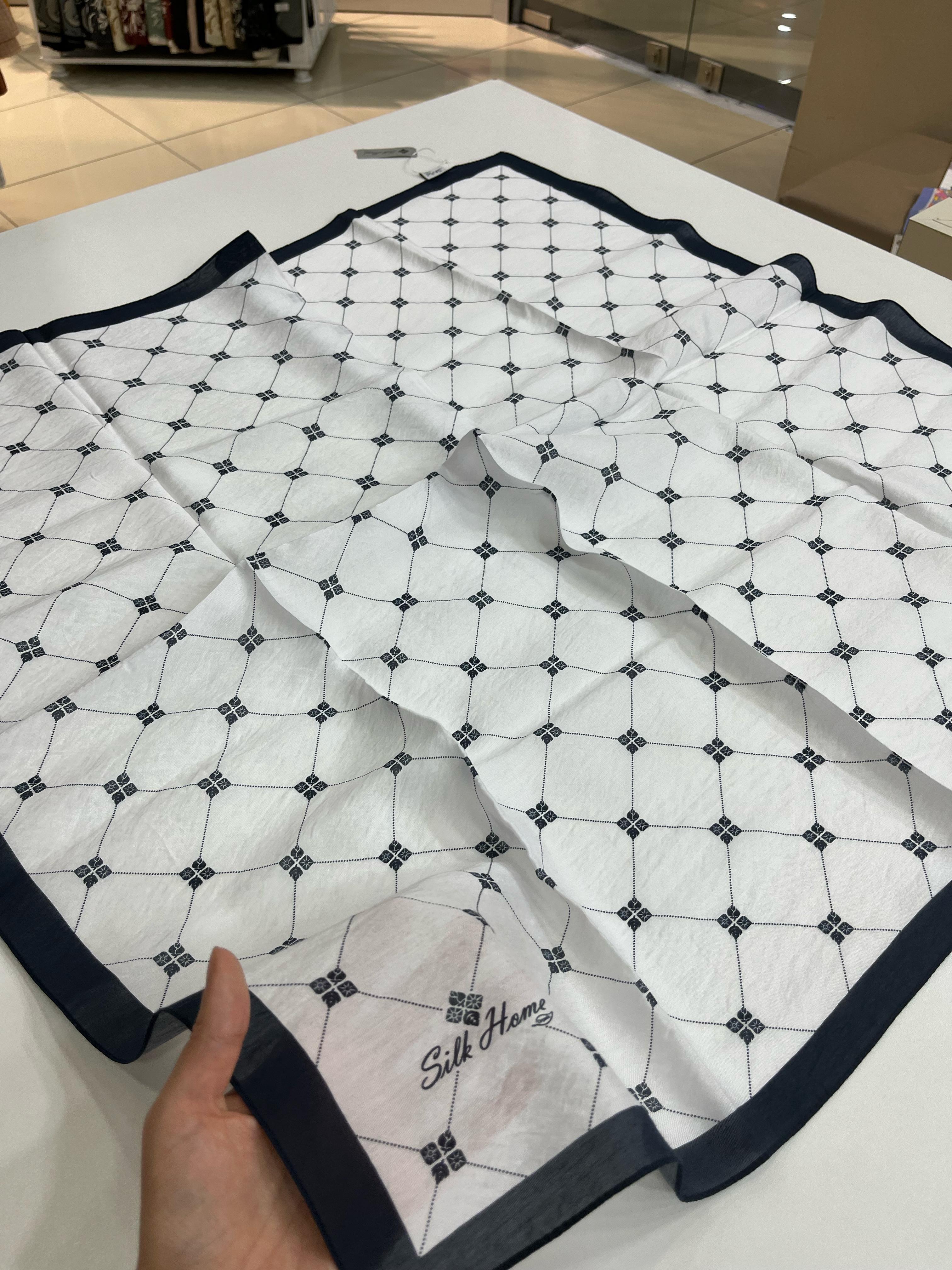 Silk Home Desenli Eşarp