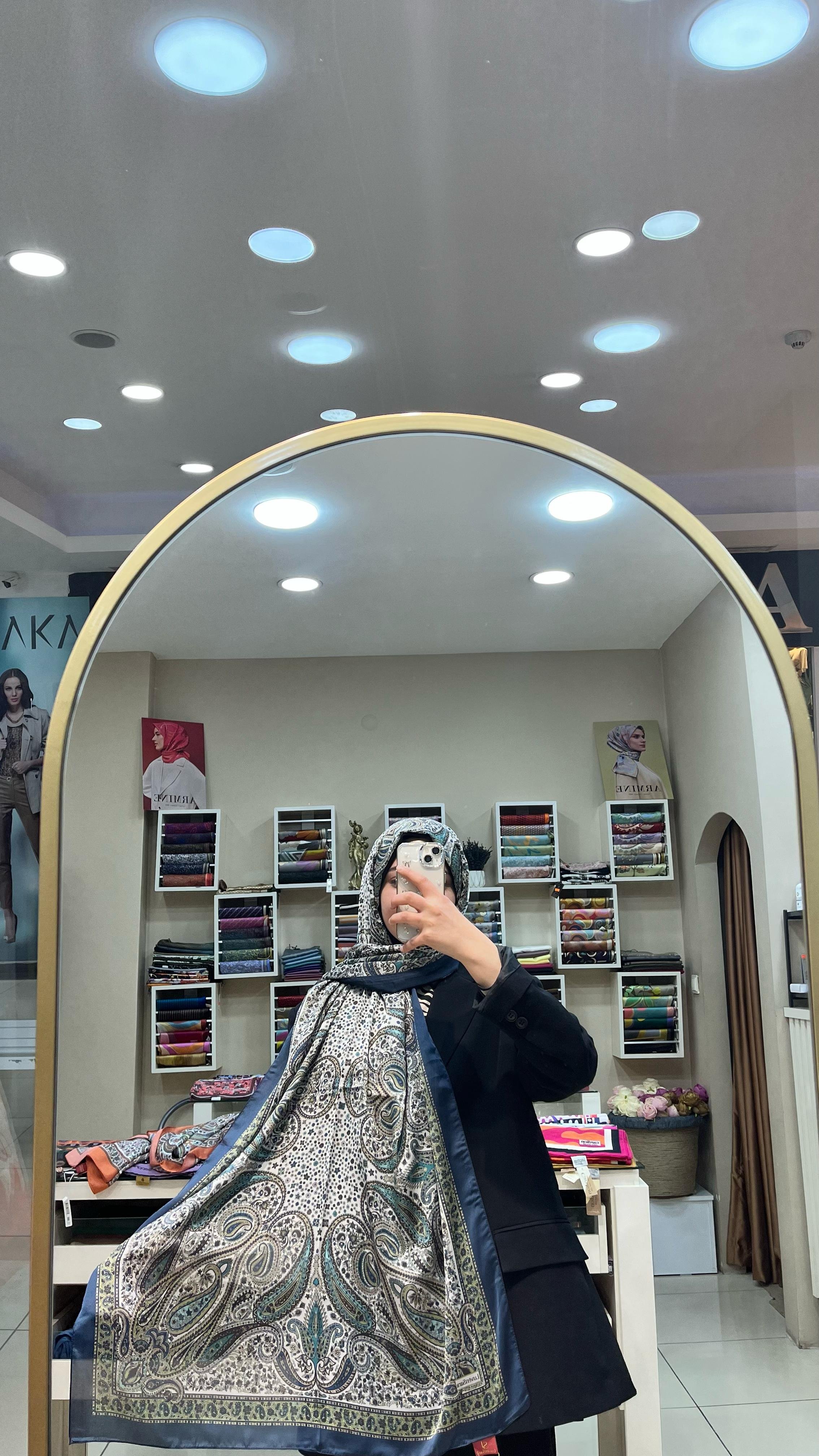 Luven Sara Hint İpeği şal