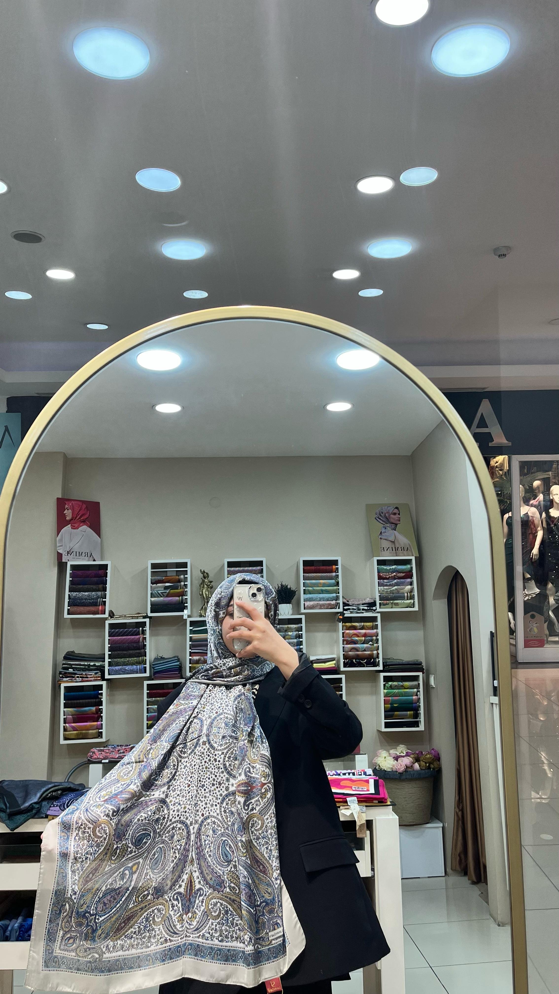 Luven Sara Hint İpeği şal