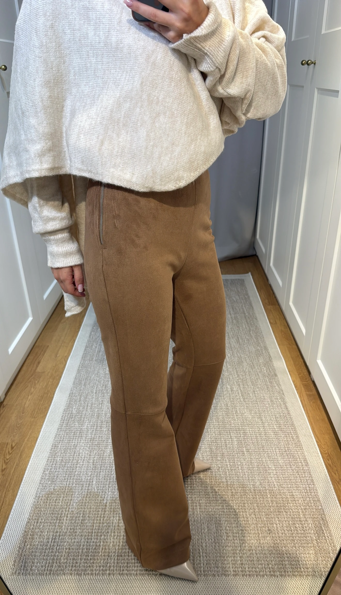 YÜKSEK BEL SÜET PANTOLON