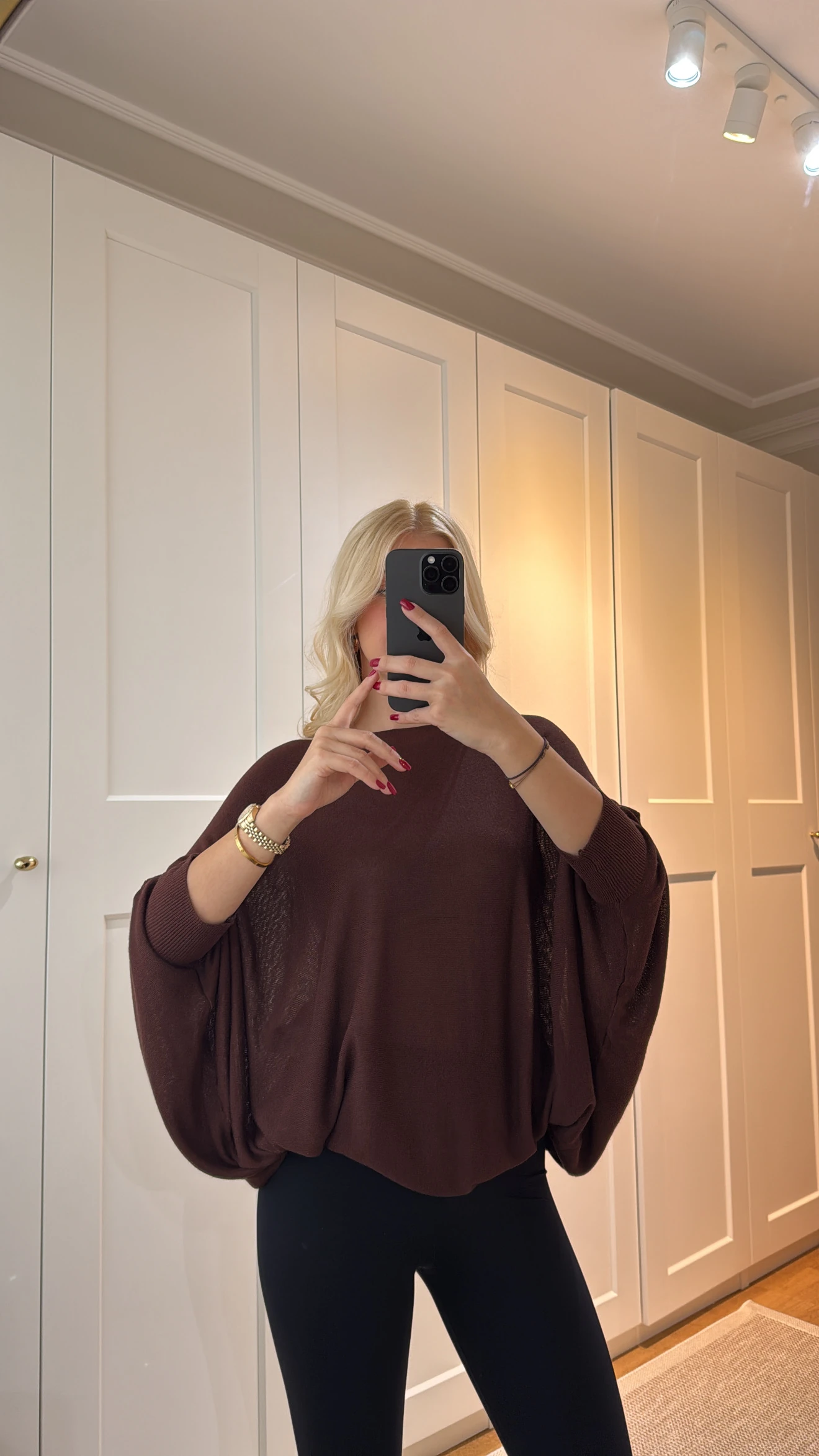 YARASA KOL TRİKO BLUZ