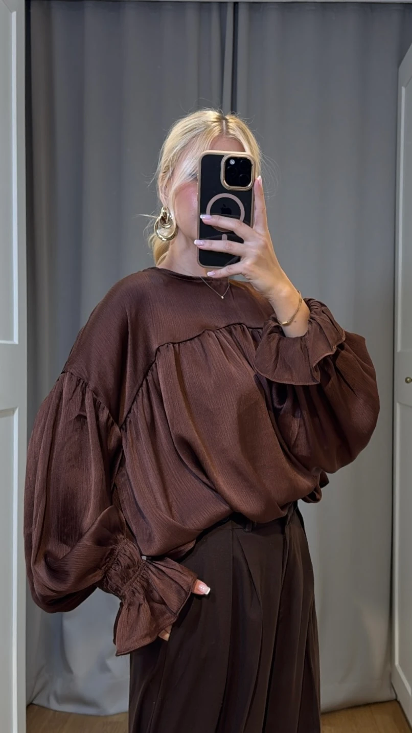 KOLU BÜZGÜLÜ ŞİFON BLUZ 