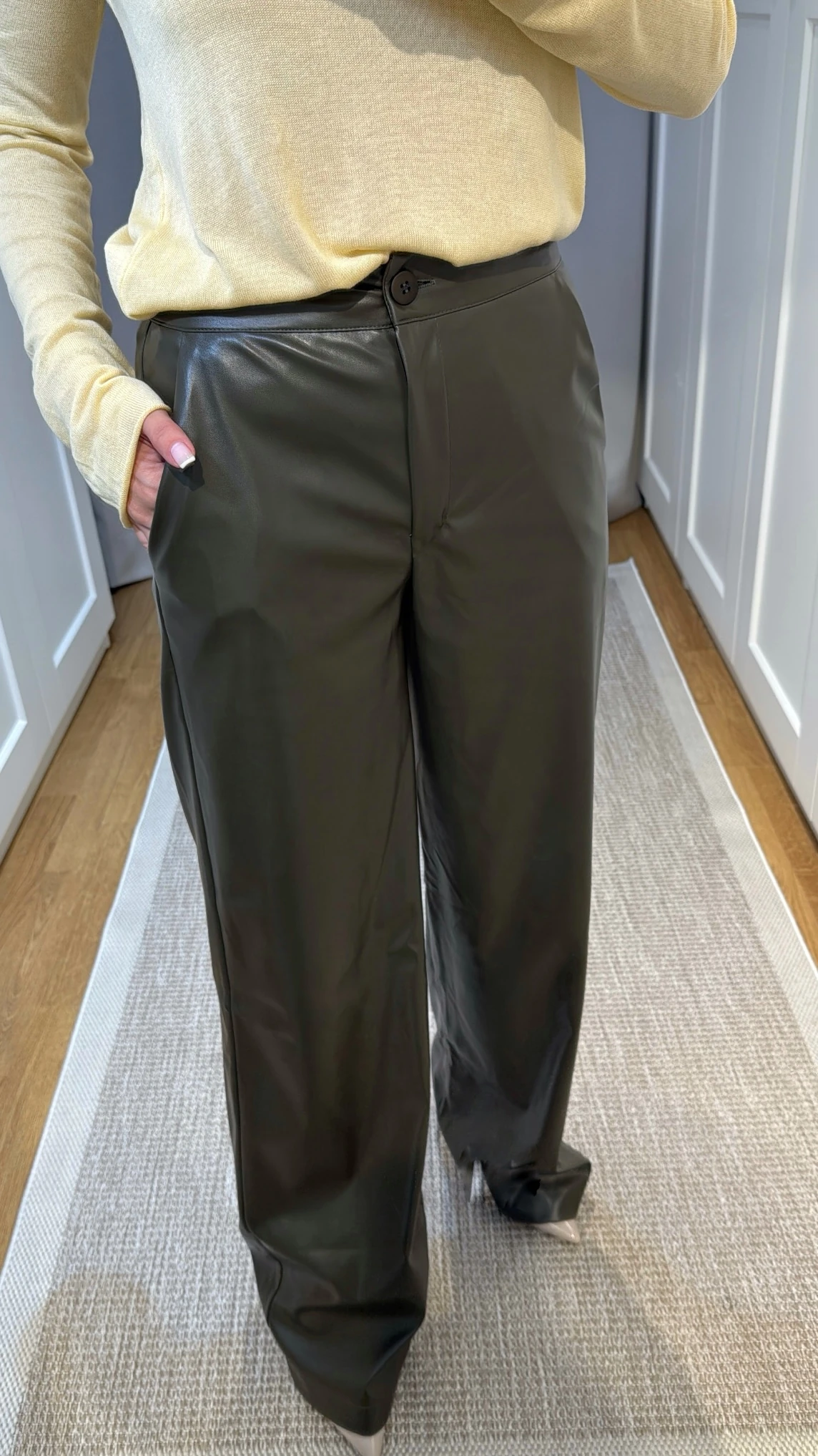 YÜKSEK BEL DERİ PANTOLON - HAKİ