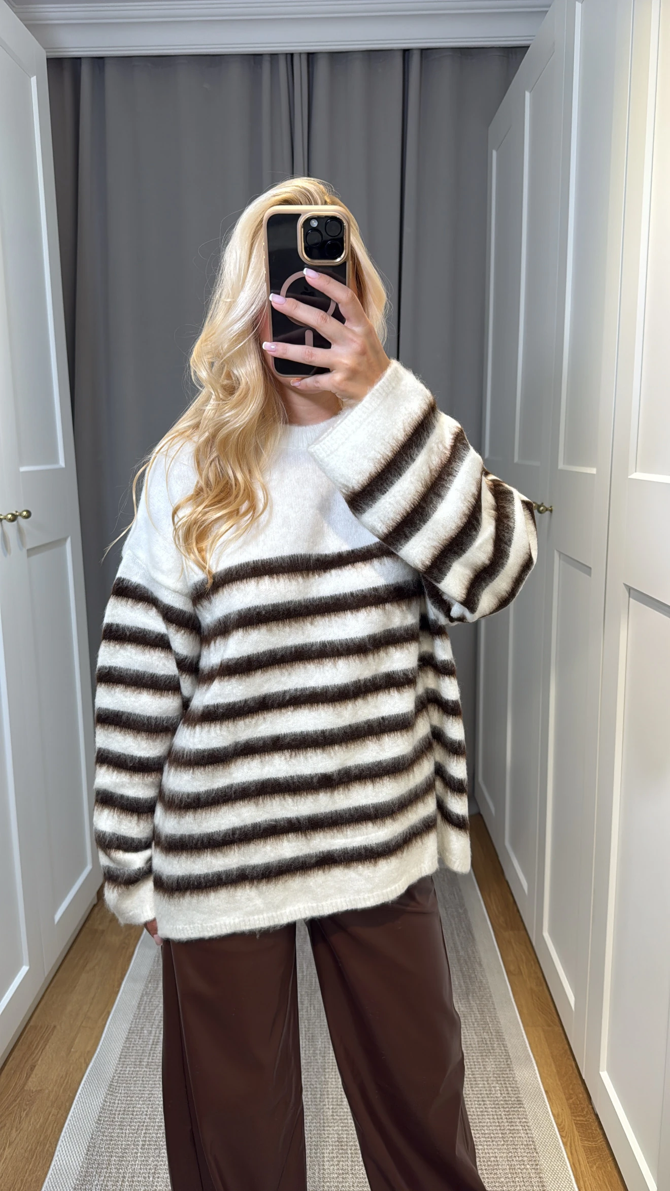 KAHVERENGİ ÇİZGİLİ KAZAK