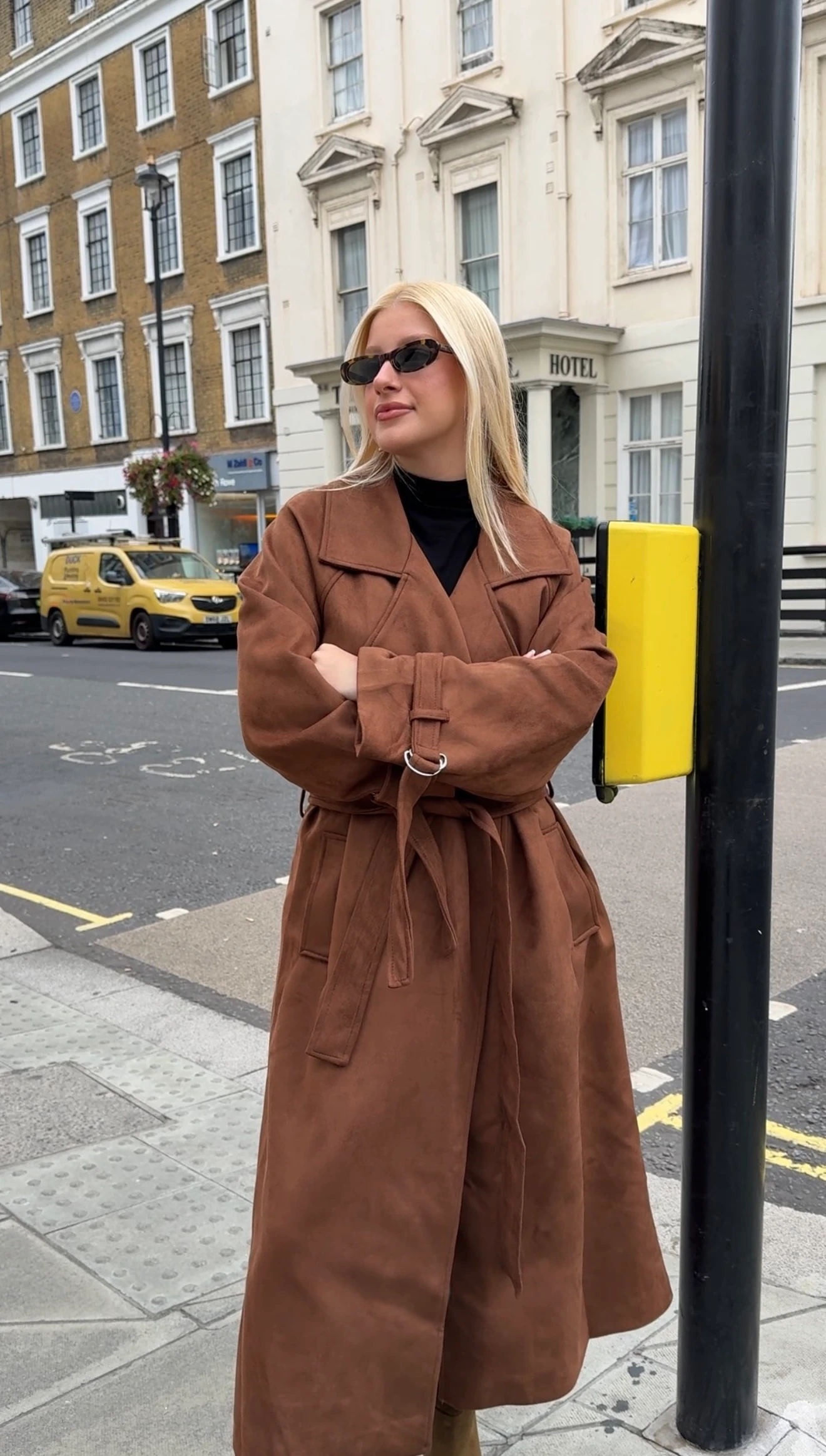 KAHVE SÜET TRENÇKOT