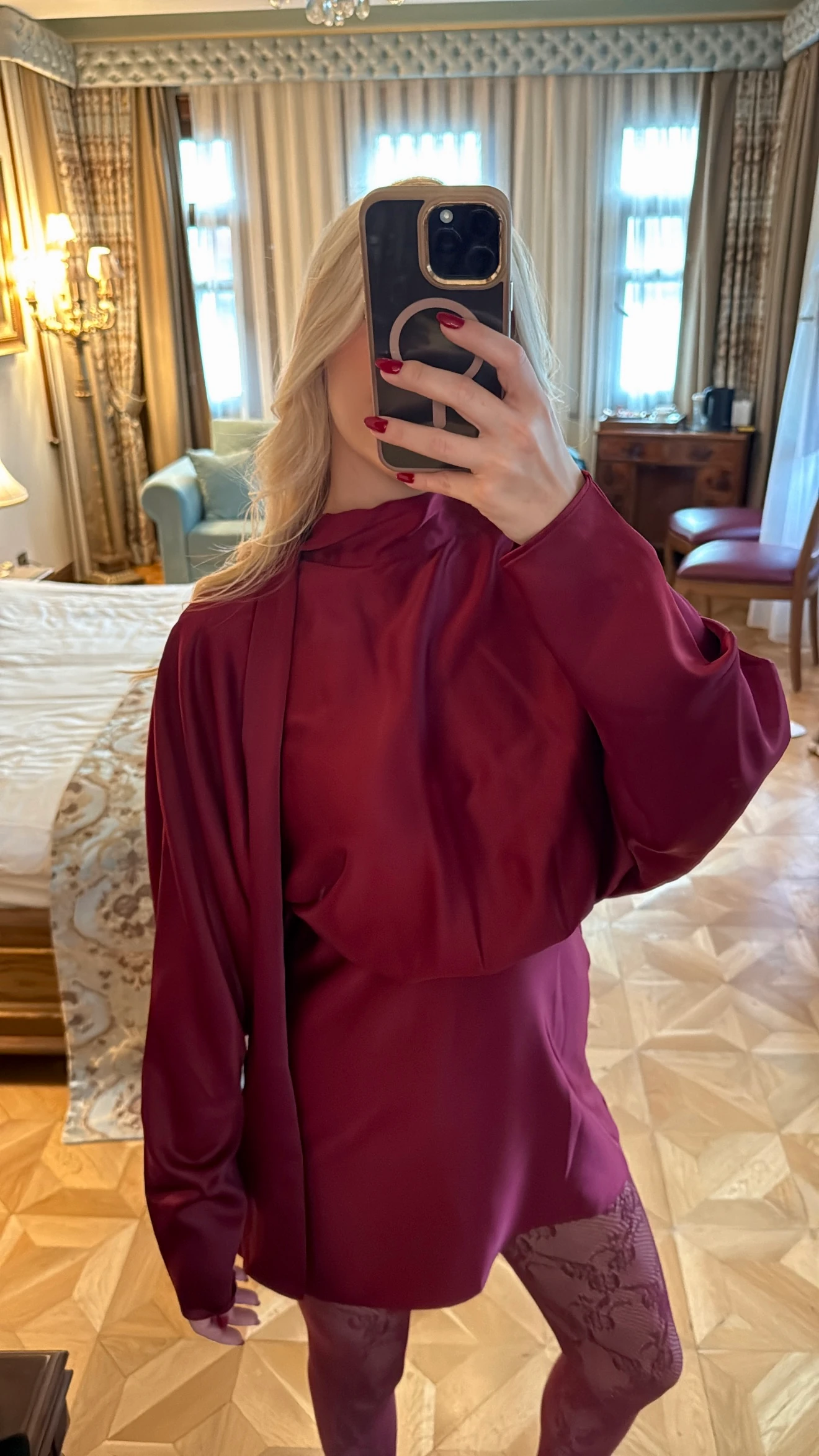 SATEN FLUARLI KISA ELBİSE -BORDO