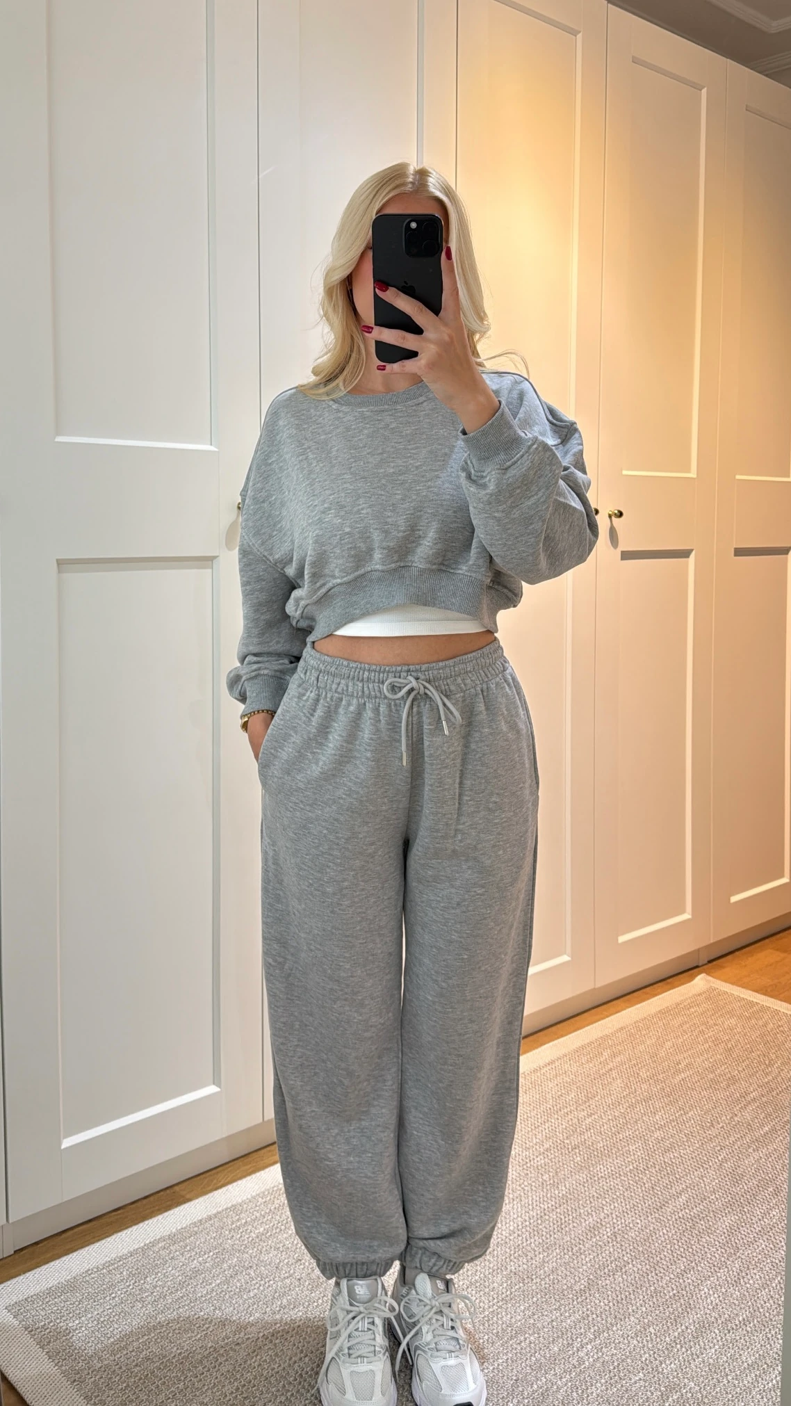 GRİ CROP EŞOFMAN TAKIMI