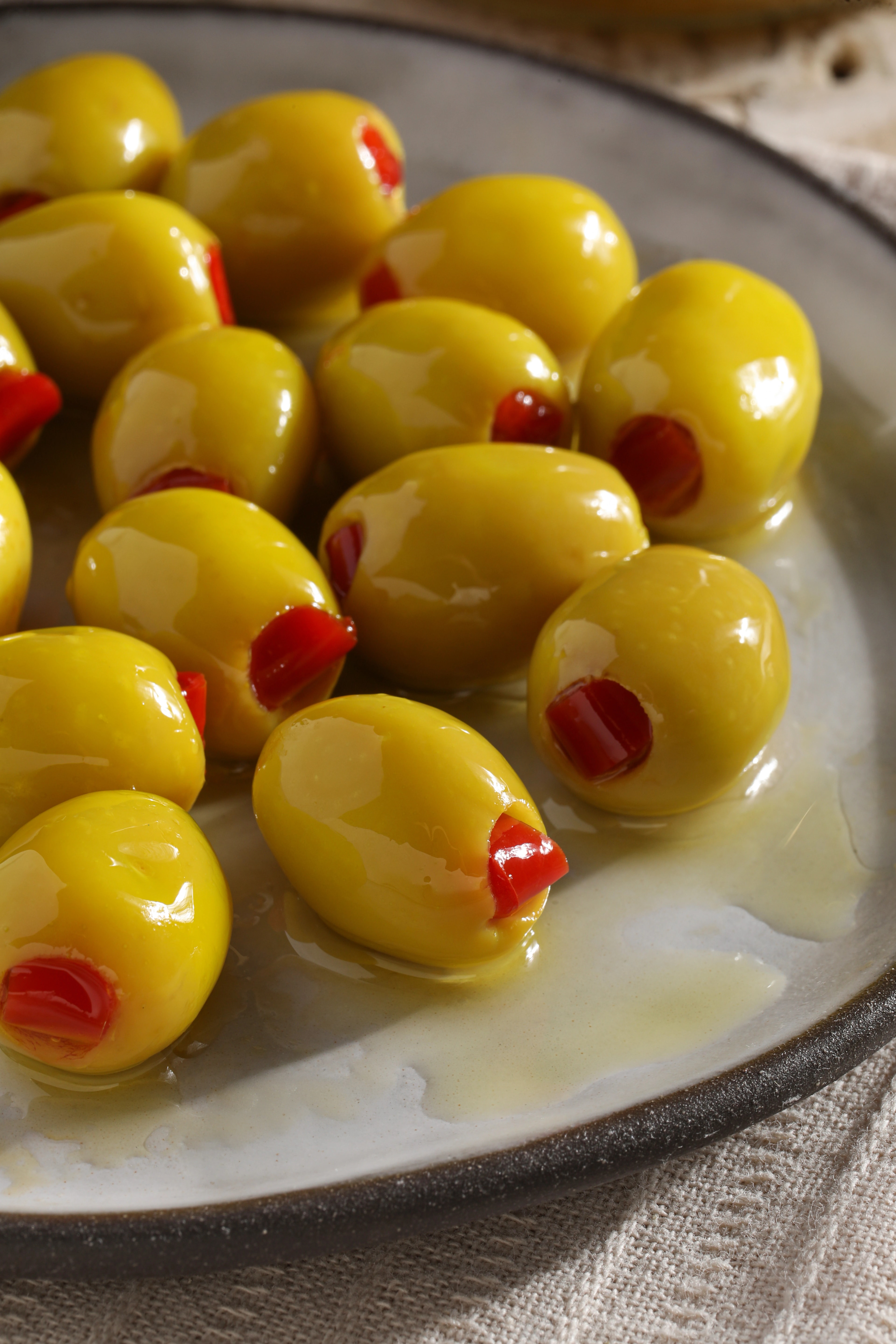 Kırmızı Biber Dolgulu Zeytin 400 gr.