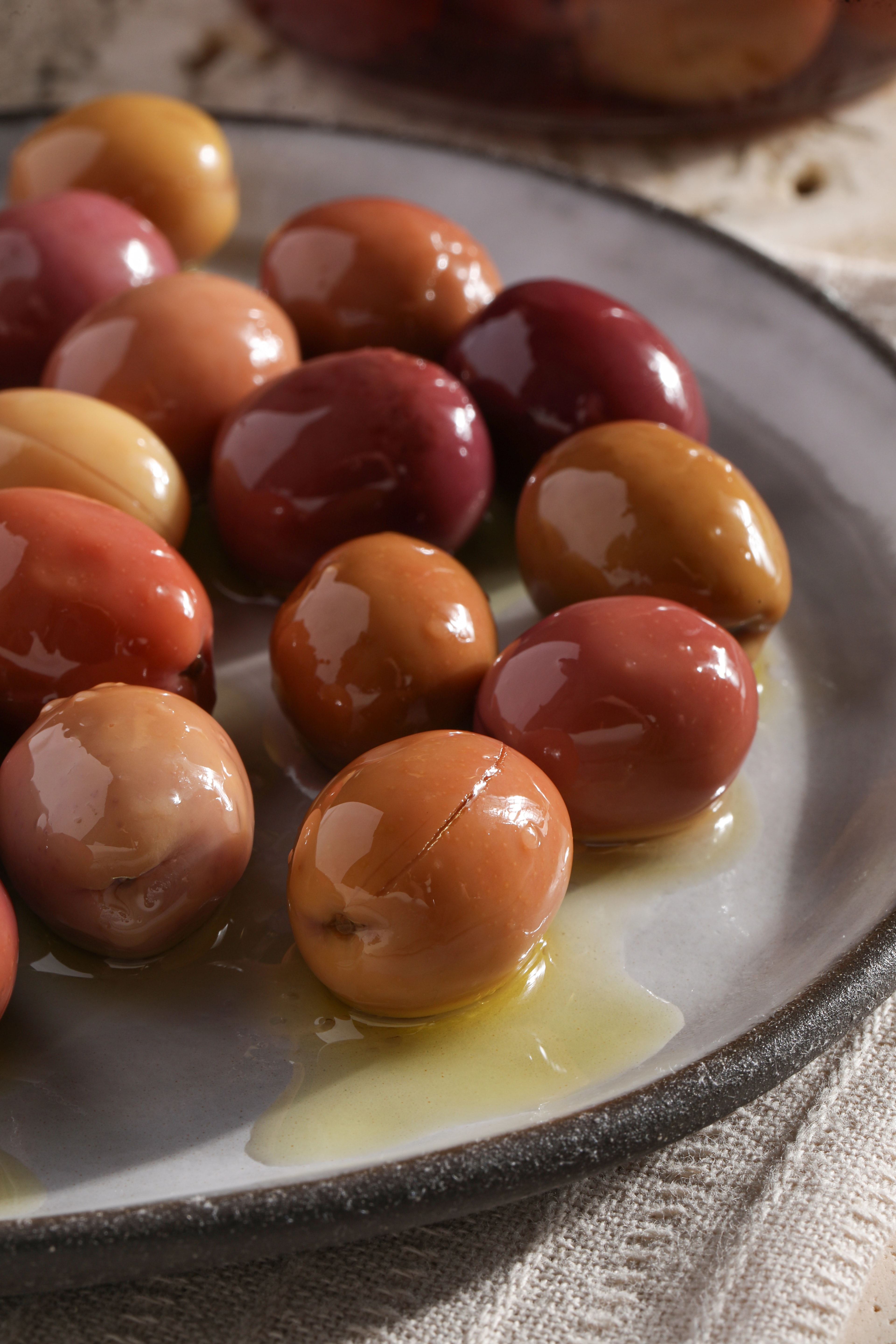 Gül Pembe Edremit Cins Çizik Zeytin 1 kg.