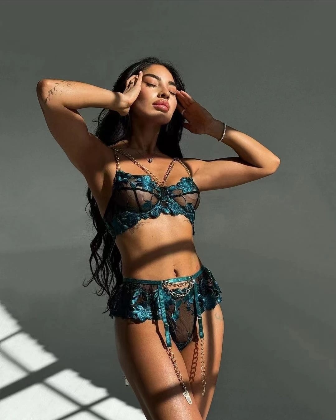 Emerald Charm Dantel Jartiyer Takımı- LOVEZY1001