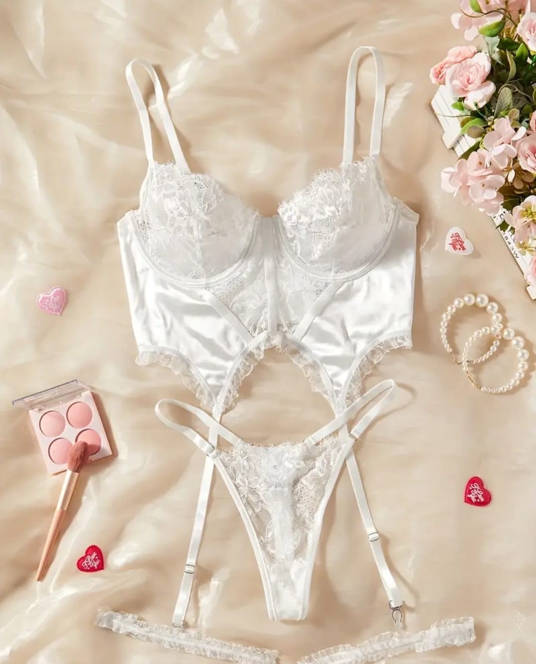 Floral Lace Beyaz Dantel Detaylı Saten Bustiyer Takım - (LOVE3302)