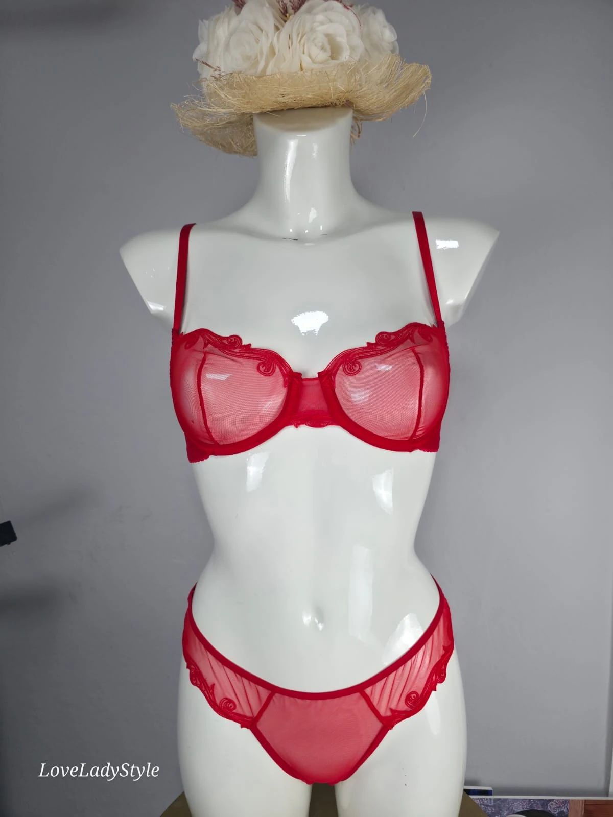 Arabesque – Nakışlı Tül Balconette Sütyen & Külot Takımı