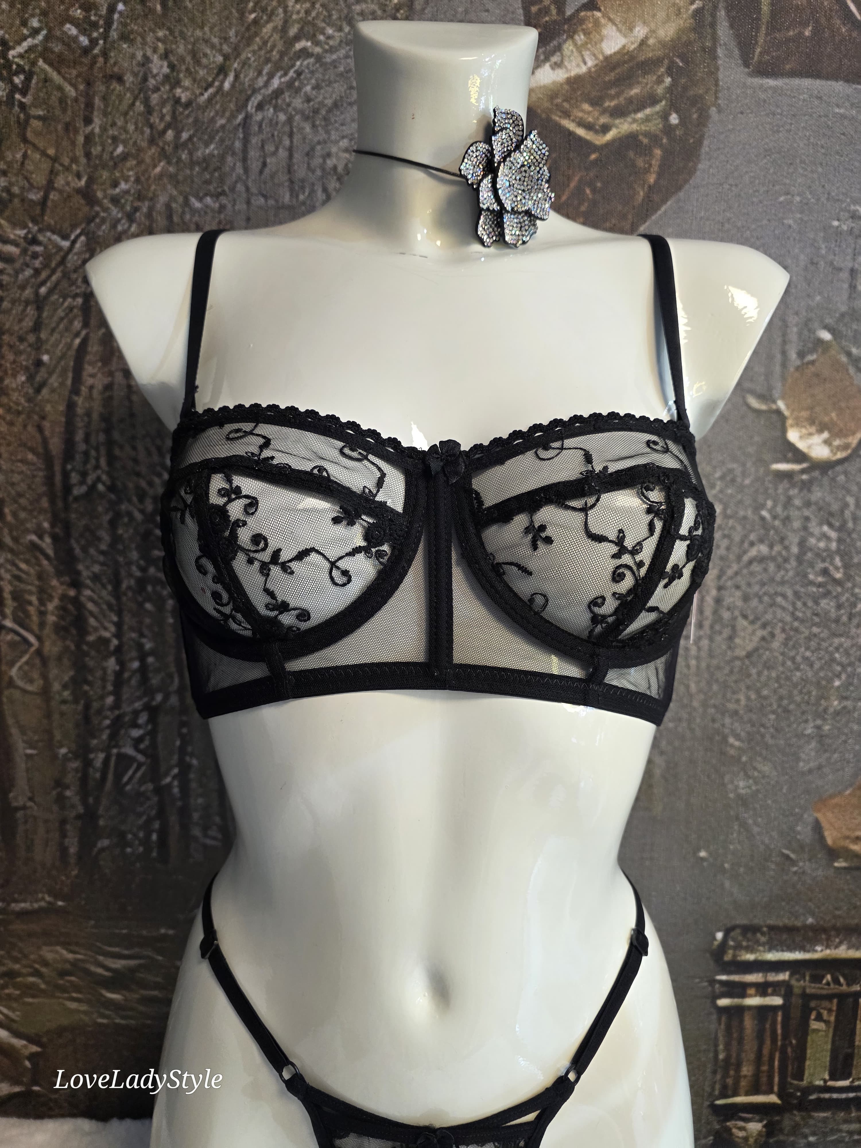 Dark Desire  Straplez Braset- PRWH01