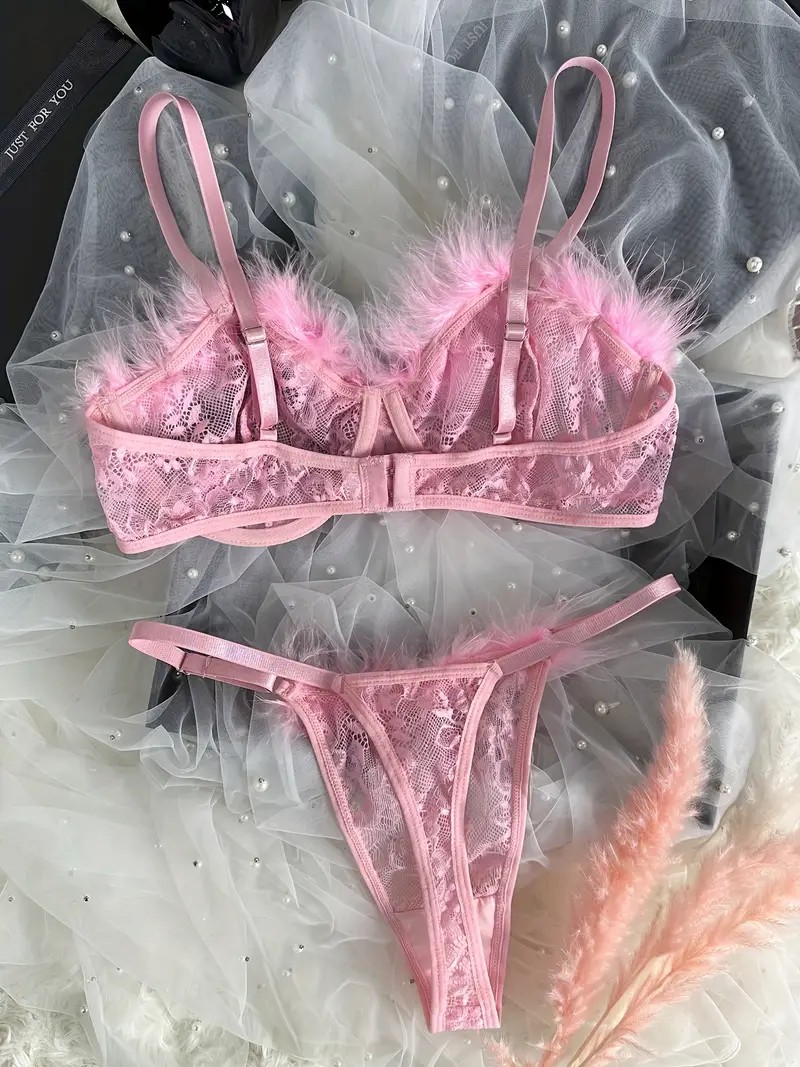 Dainty Dantel Detaylı Tüylü Pembe Bra Set - Feminen ve Şık İkili Takım  (LOVE-1012)