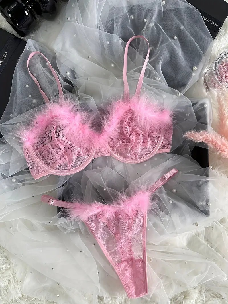 Dainty Dantel Detaylı Tüylü Pembe Bra Set - Feminen ve Şık İkili Takım  (LOVE-1012)