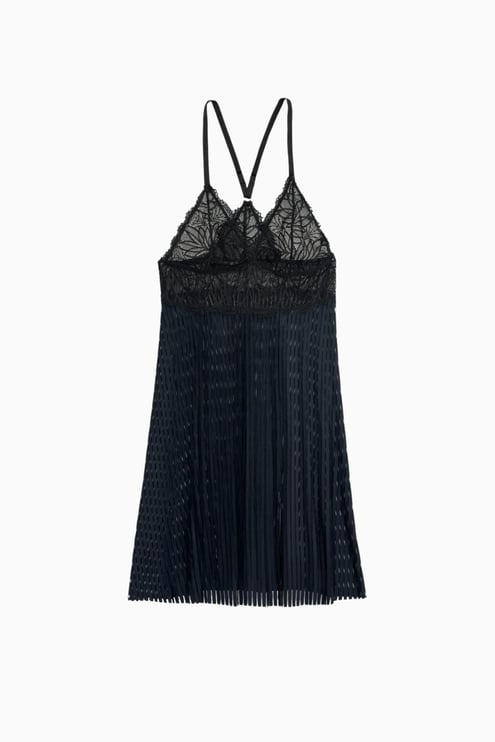 LUNA Dantel Pliseli Gecelik