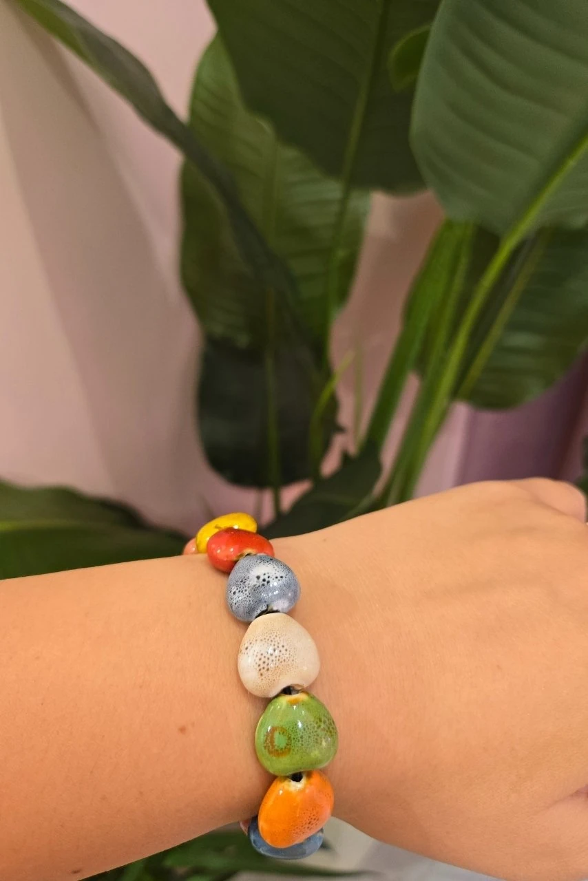 Kalp Dokulu Taşlı Bileklik