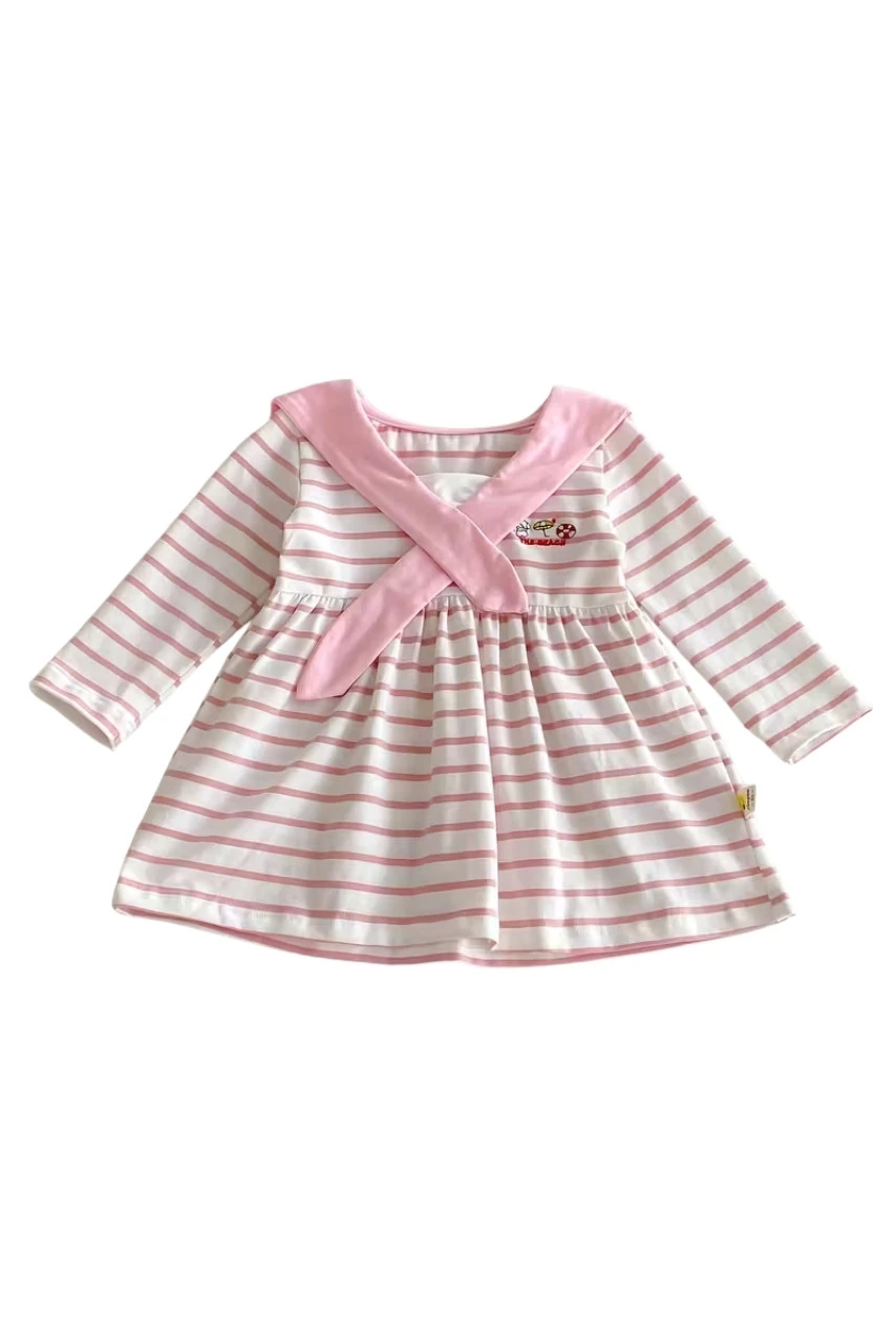  Kurdele Detaylı Beyaz Çizgili Uzun Kollu Elbise