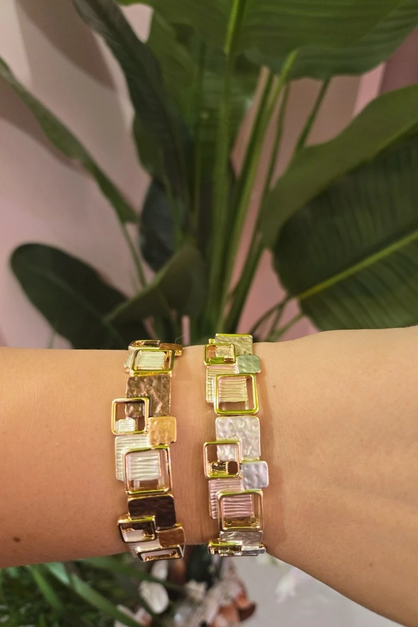 Kare Taşlı Metal Bileklik