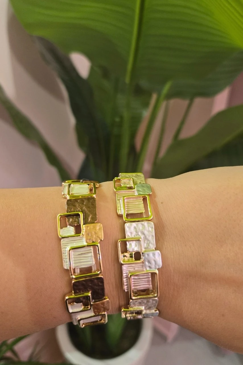 Kare Taşlı Metal Bileklik