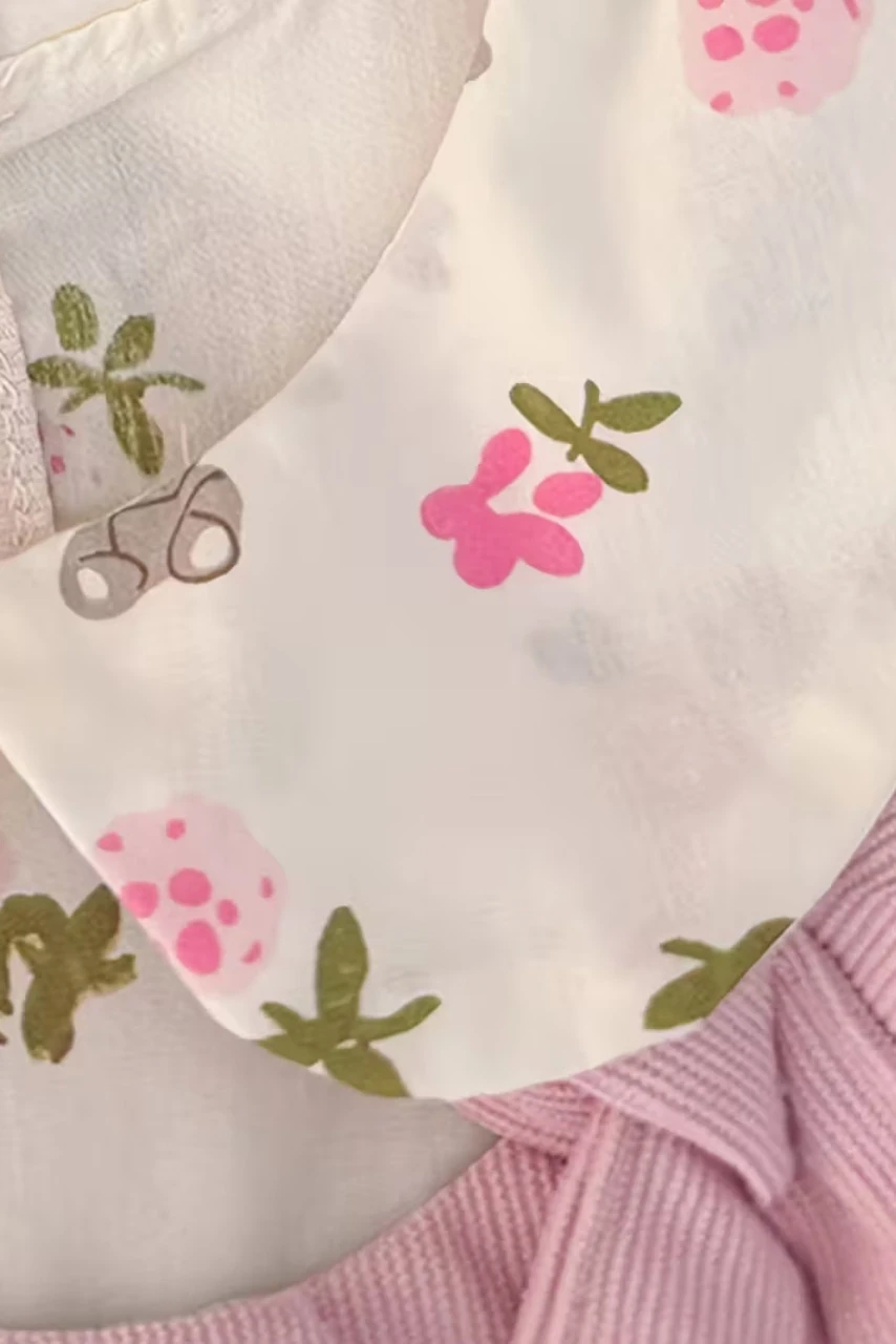 Sevimli Ayı ve Çiçek Desenli Elbise