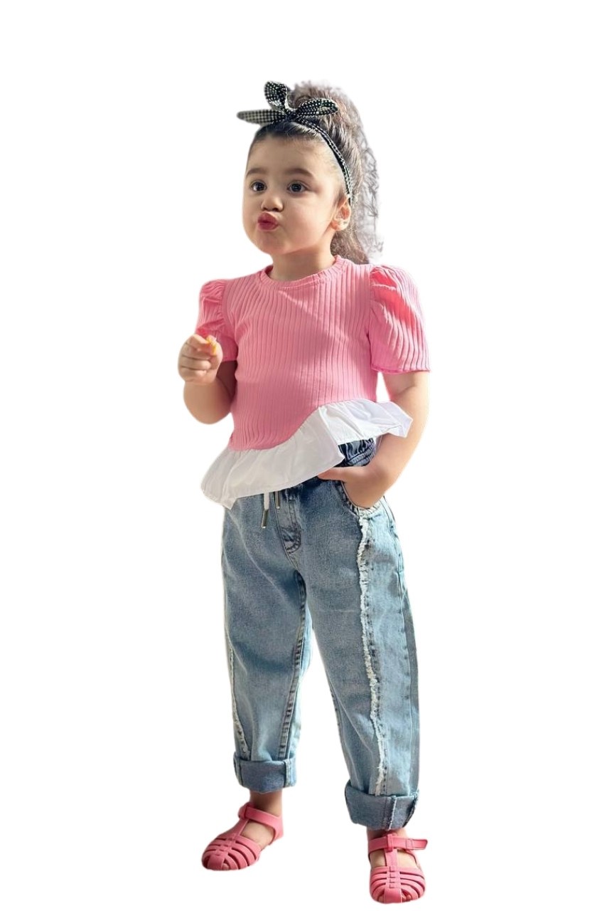 Pembe Tişört Kot Pantolon Takım