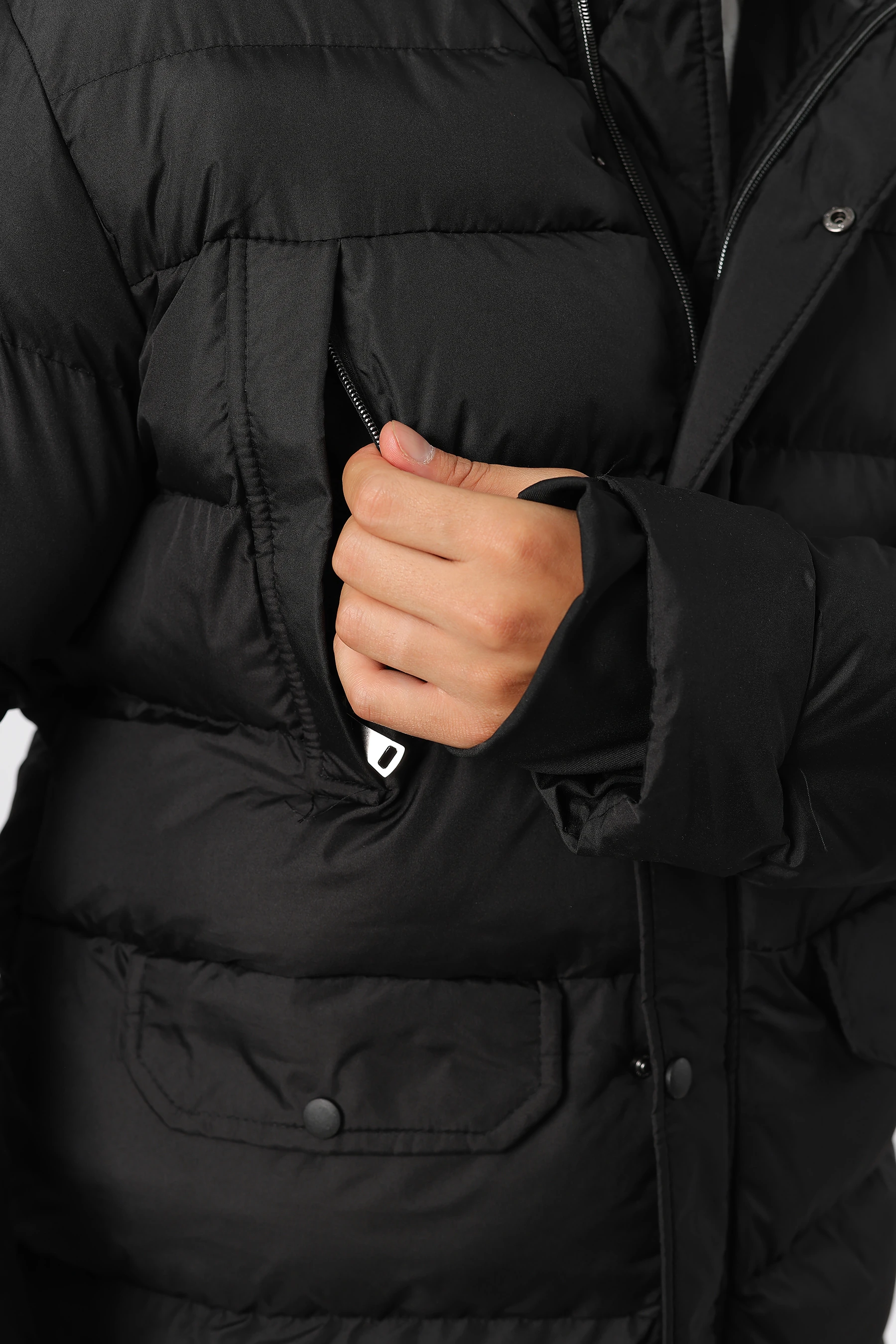 Erkek Uzun Şişme Nova Kumaş Sıkı Elyaf Dolum Kapüşonlu Kalın Kışlık Mont 1532