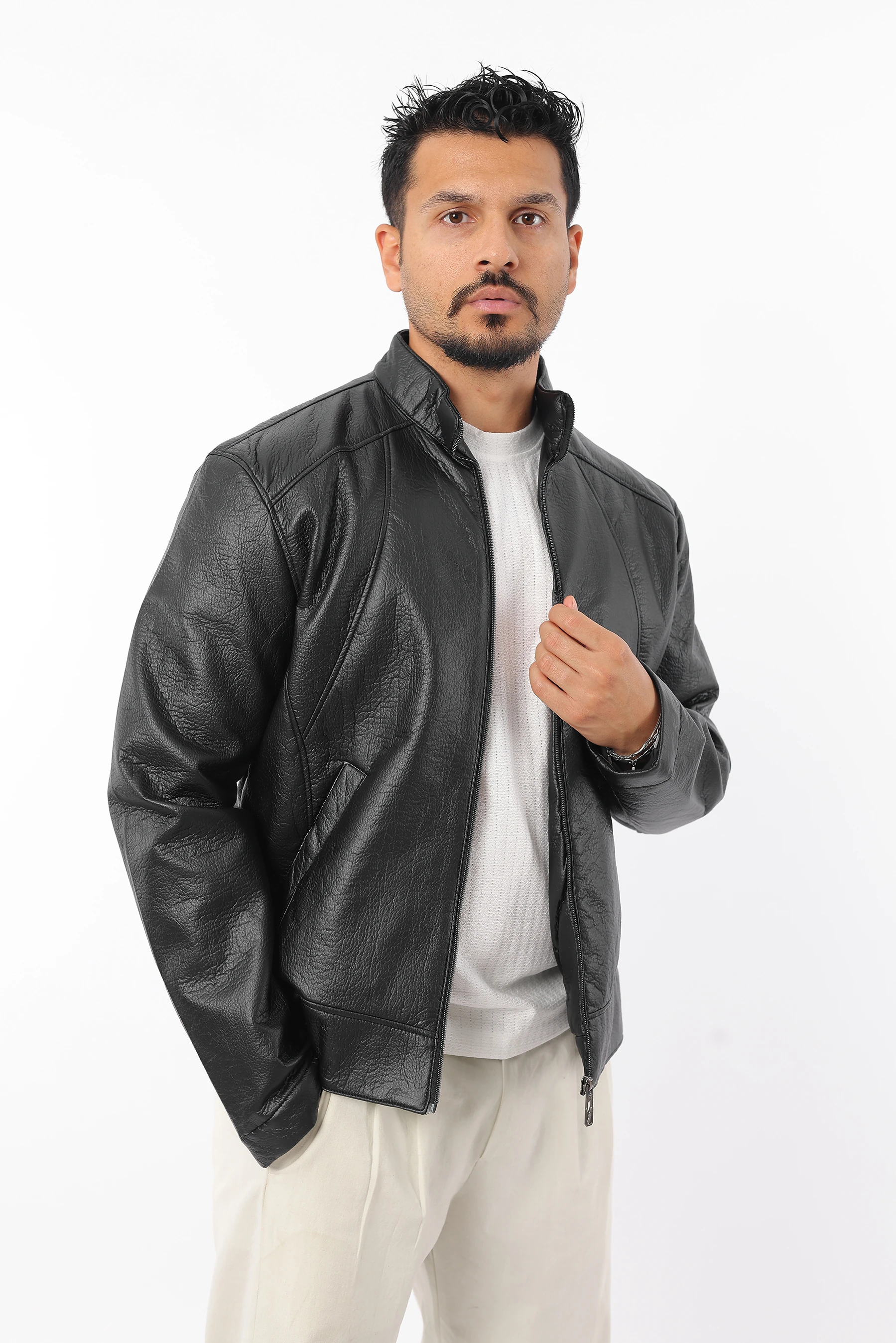 Erkek Slim Fit İç Astarlı Fermuarlı Cepli Dik Yaka Siyah Deri Mont 1226