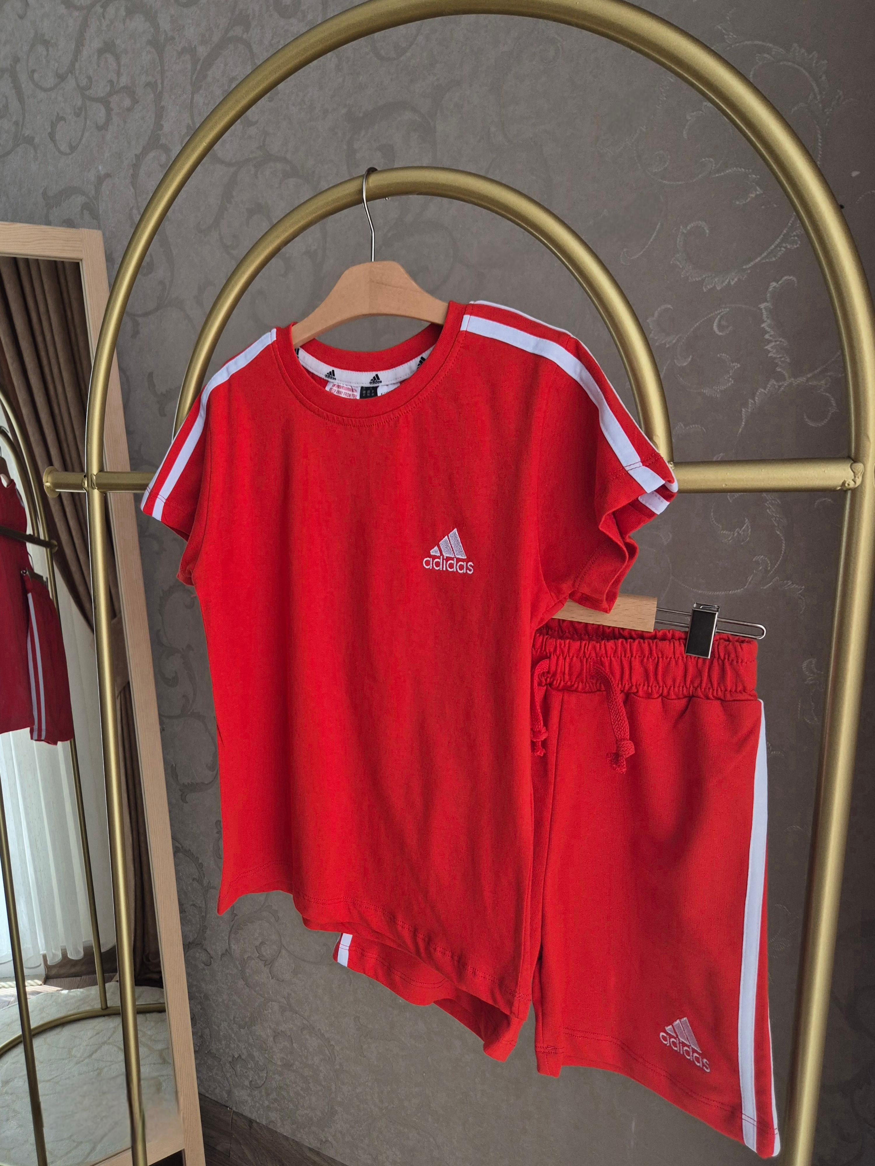 Marka Yazı Baskılı %100 Pamuklu Unisex Şortlu Alt Üst Takım-Kırmızı (18 Ay-6Yaş)