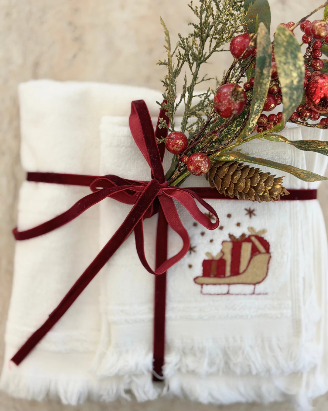 İndira Ecru Yılbaşı Havlu Seti