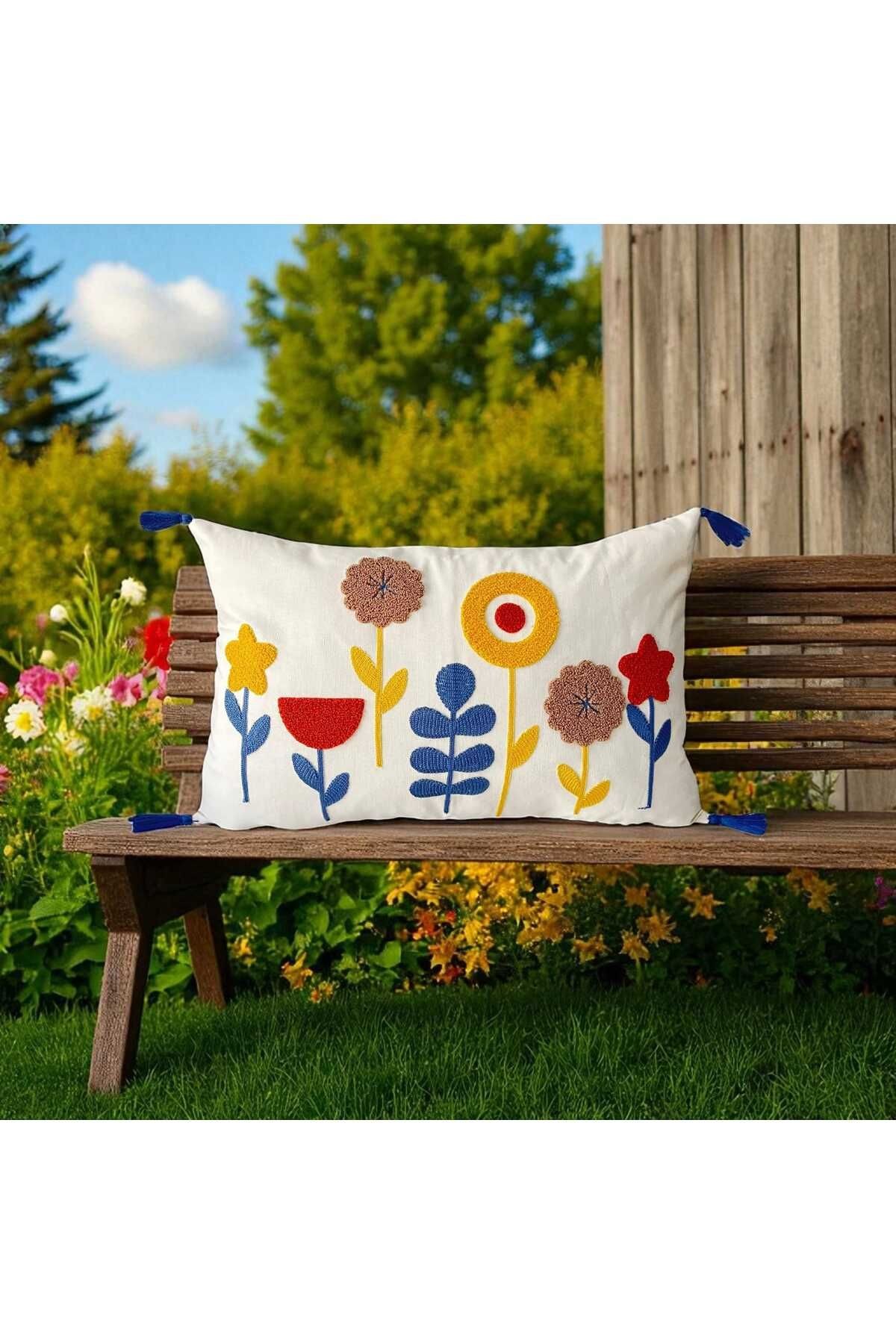Punch Nakışlı Ponponlu Dikdörtgen Kırlent Kılıfı 2 Adet Duck Kumaş 35x55 cm