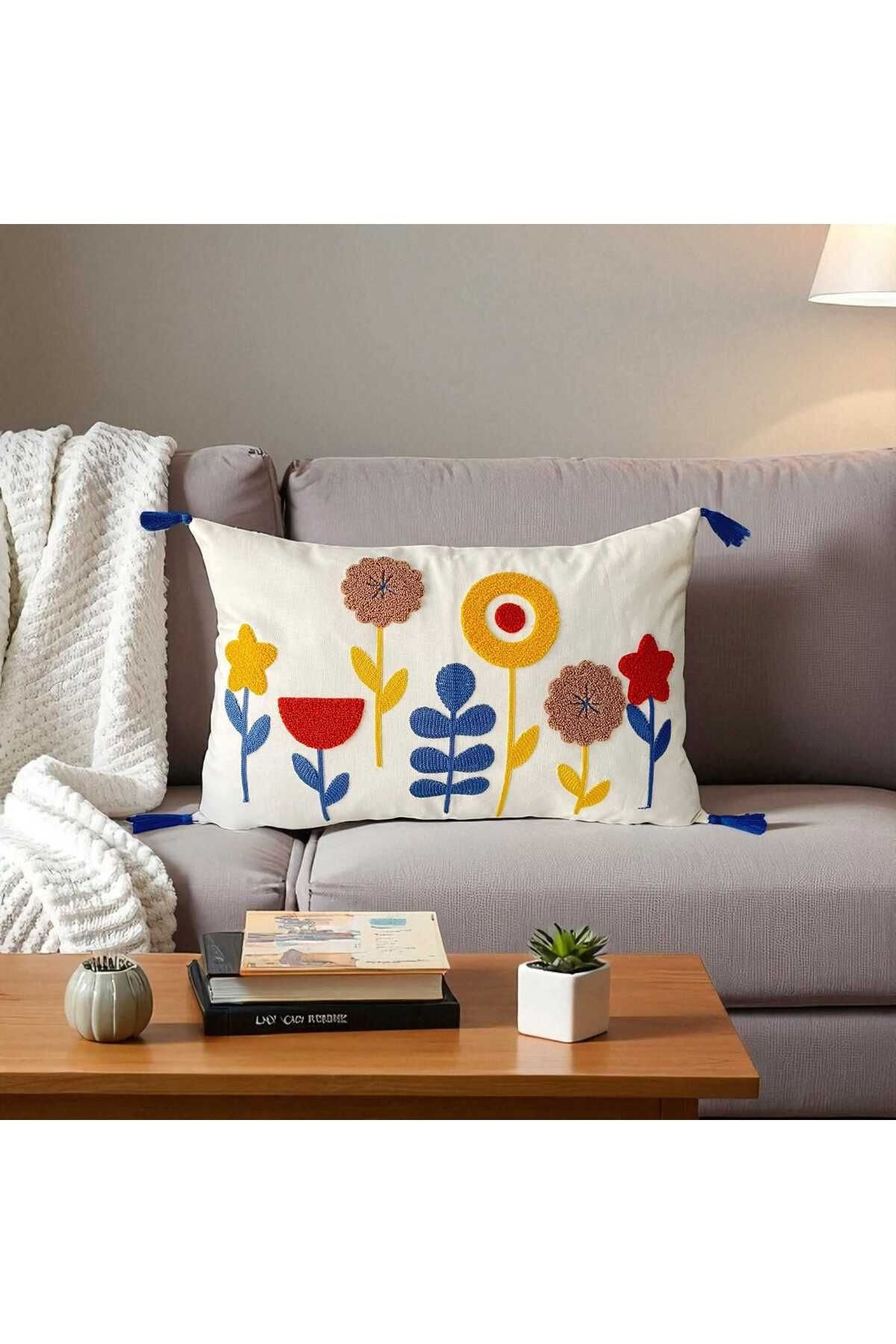 Punch Nakışlı Ponponlu Dikdörtgen Kırlent Kılıfı 2 Adet Duck Kumaş 35x55 cm