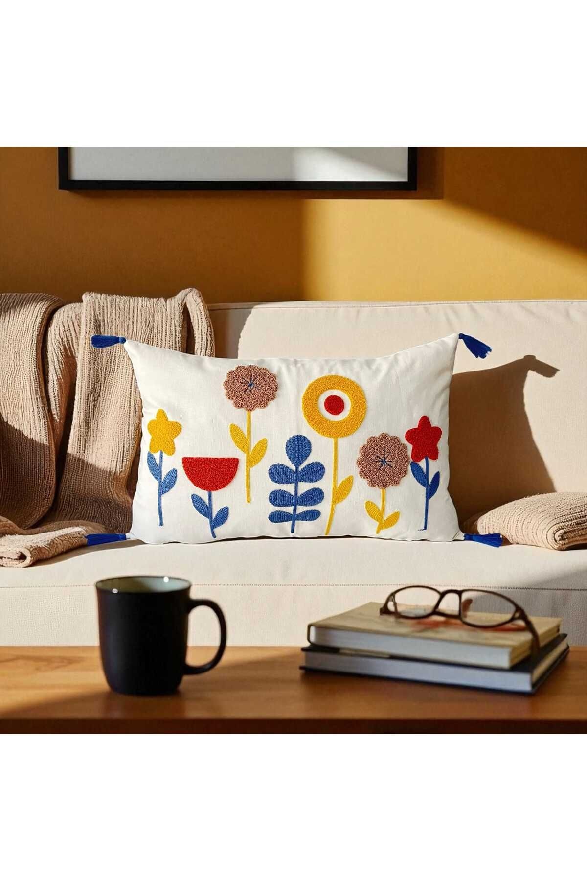 Punch Nakışlı Ponponlu Dikdörtgen Kırlent Kılıfı 2 Adet Duck Kumaş 35x55 cm