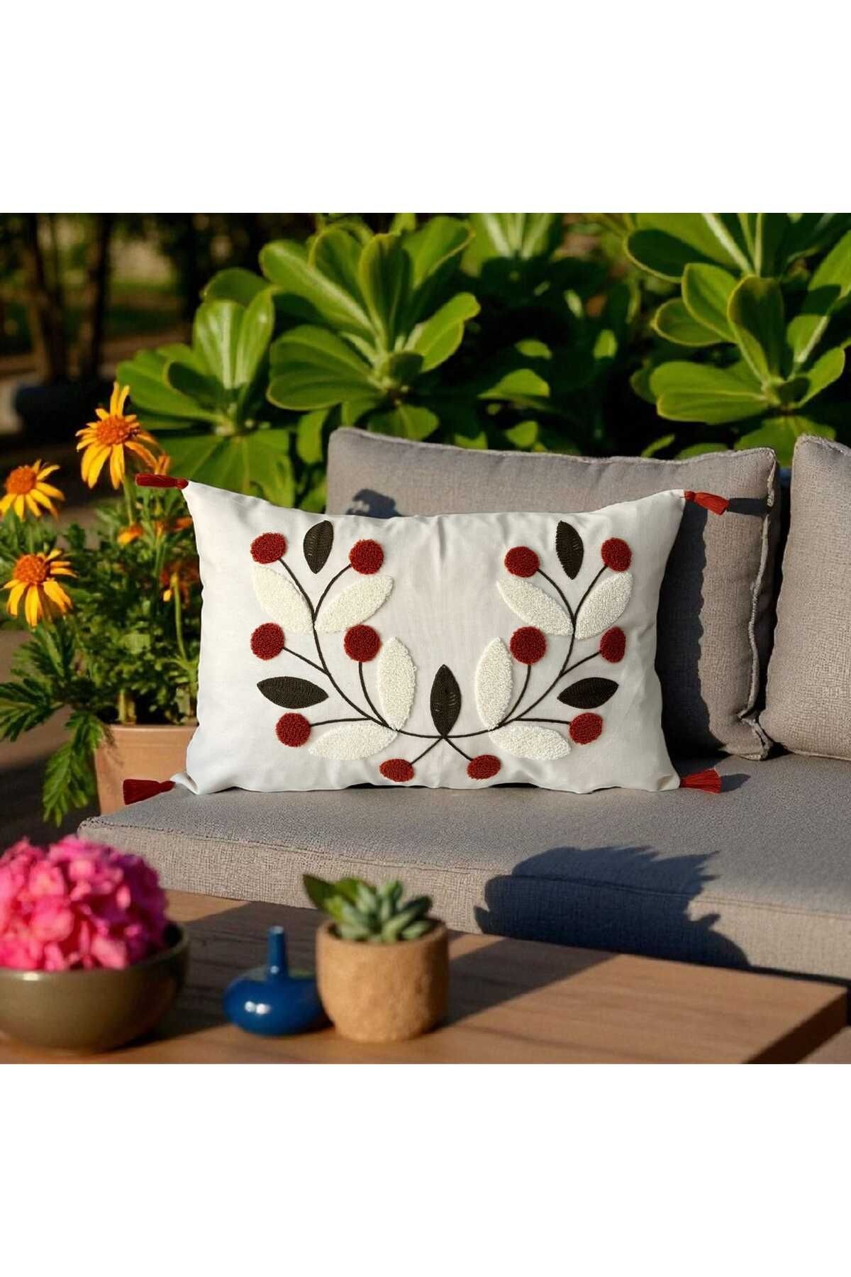 Punch Nakışlı Ponponlu Dikdörtgen Kırlent Kılıfı 2 Adet Duck Kumaş 35x55 cm