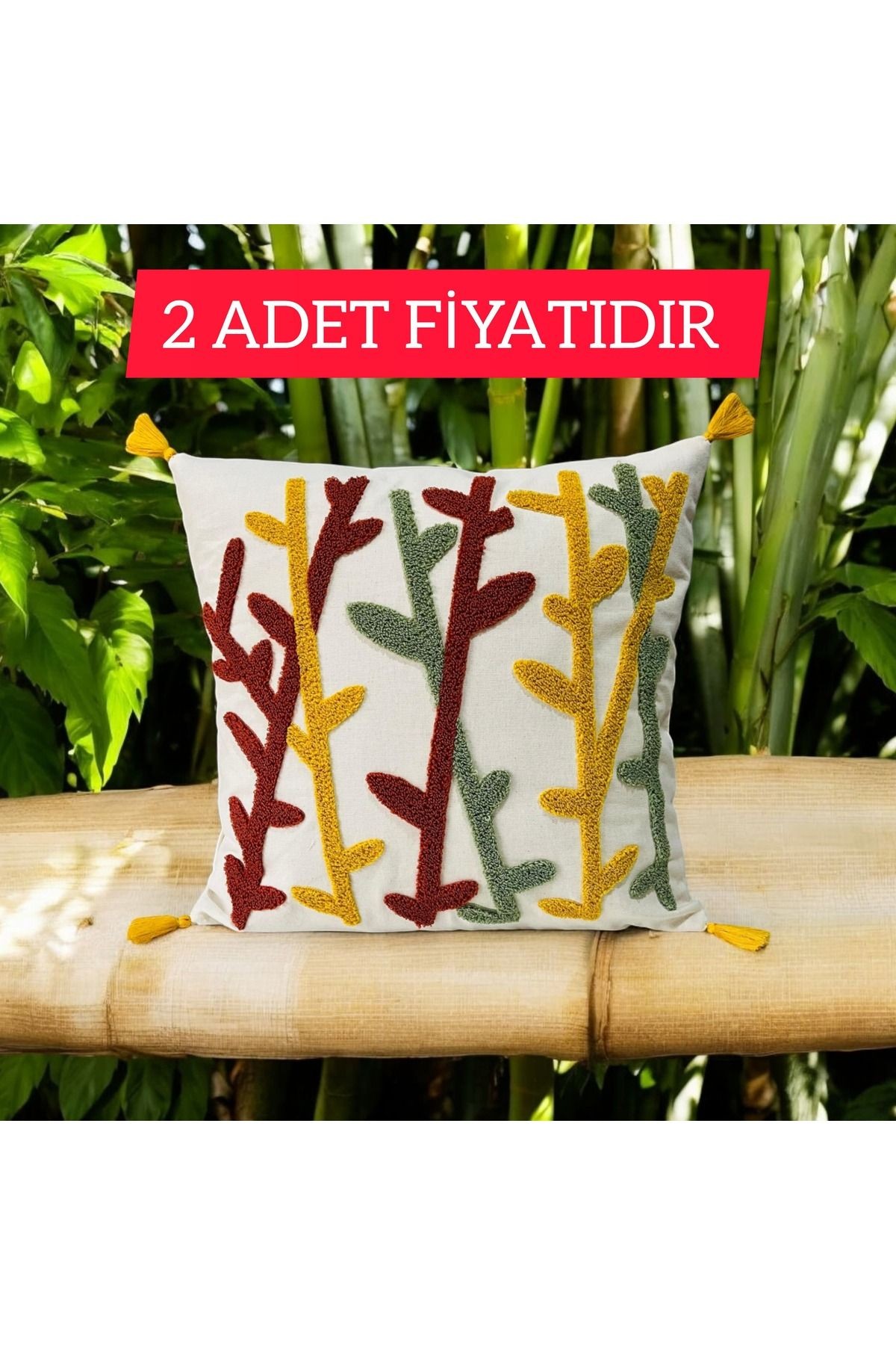 Punch Bambu Desen Ponponlu Kırlent 43x43 cm