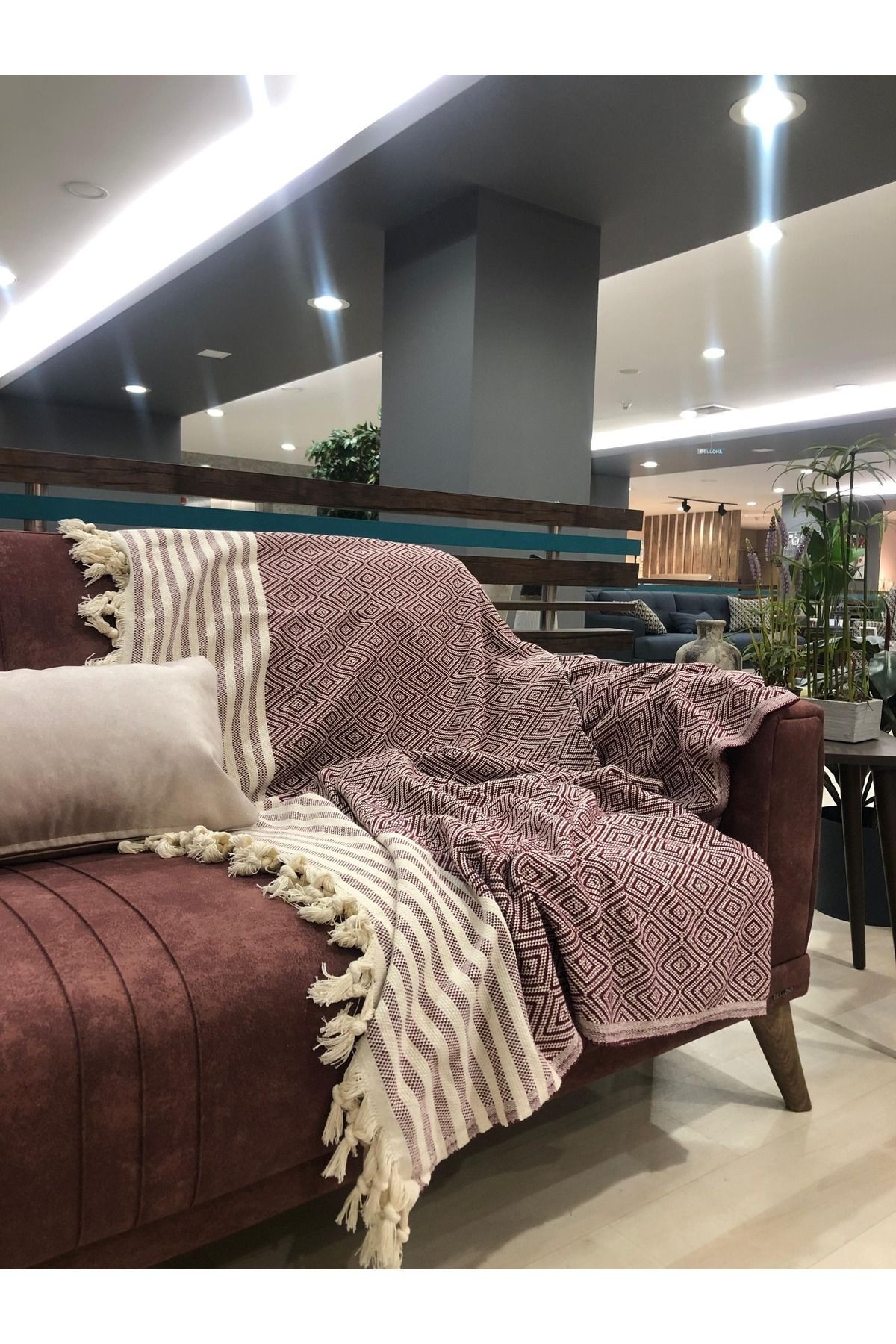 Baklava Desen Bordo Renk 180*220 cm Saçaklı Koltuk Örtüsü, TV Örtüsü, Pike