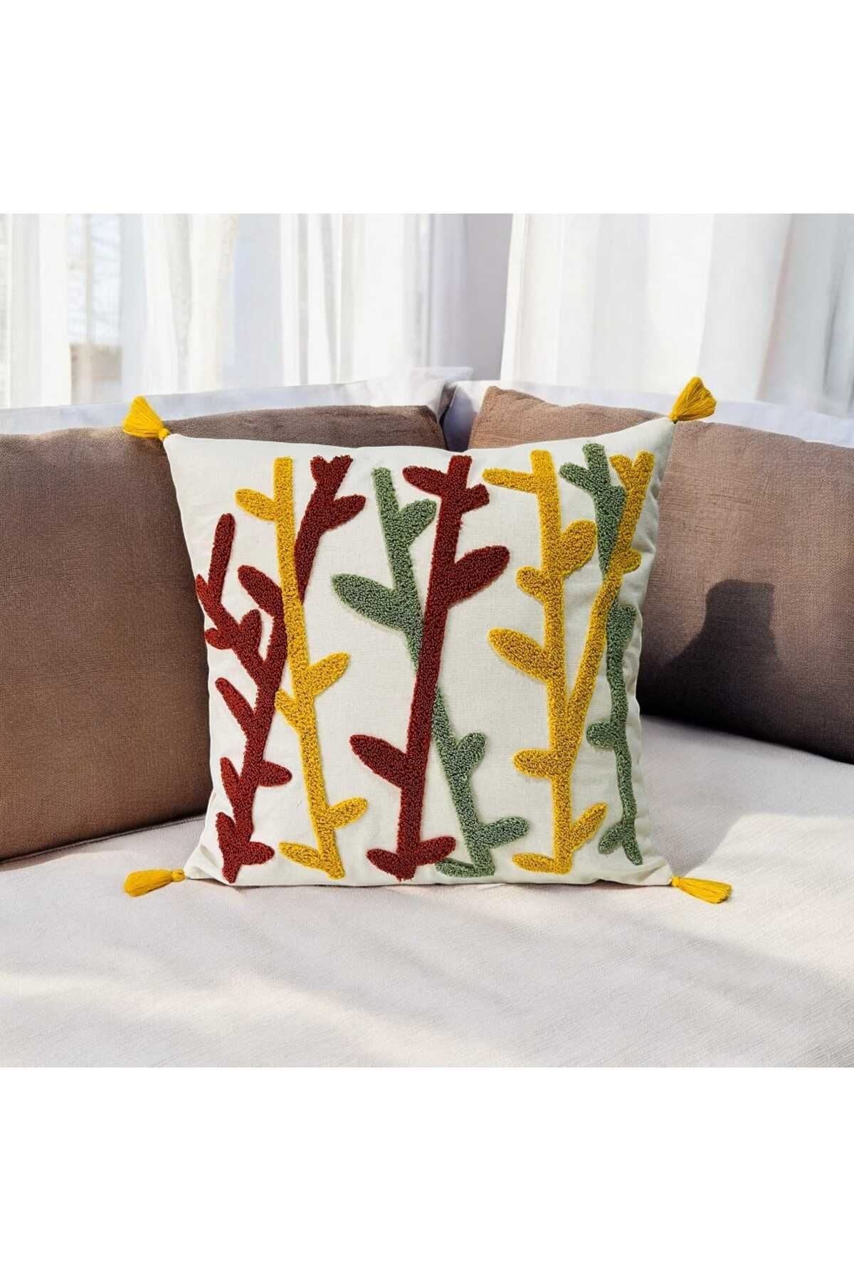 Punch Bambu Desen Ponponlu Kırlent 43x43 cm